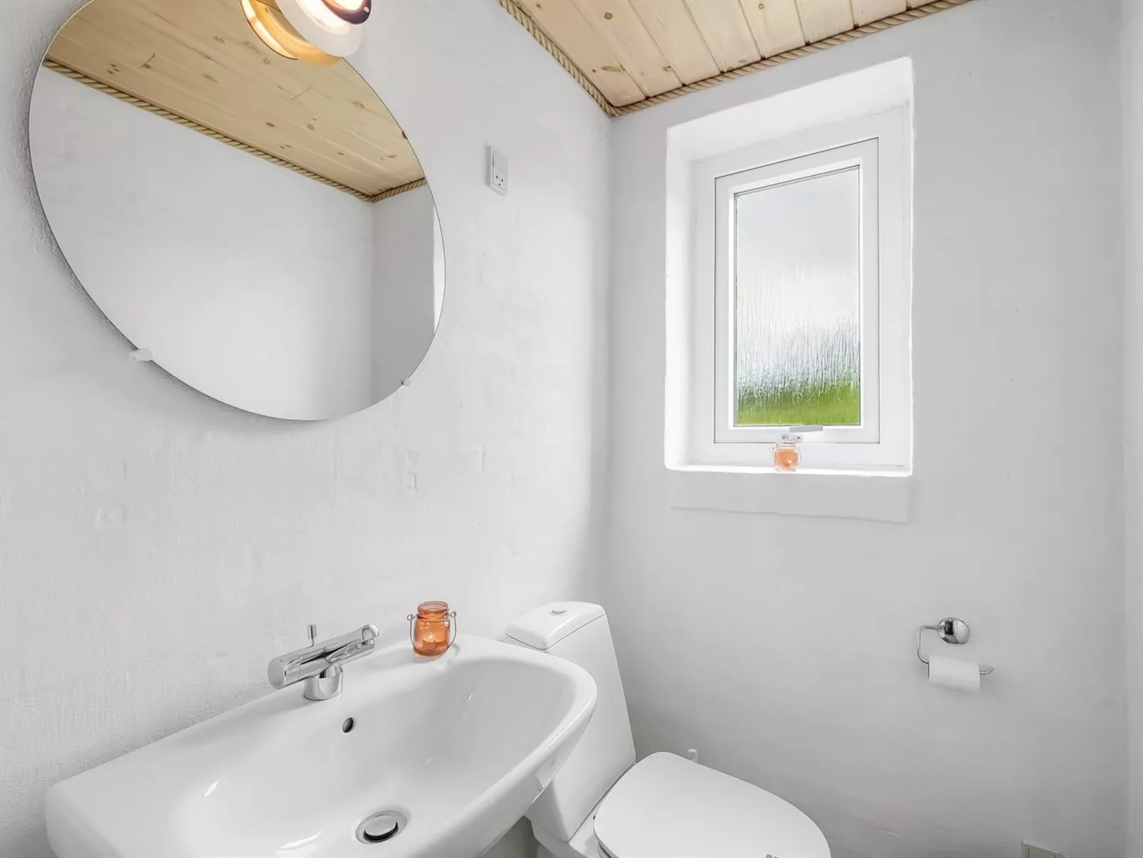 "Dorithea" - 1.3km from the sea - Binnen