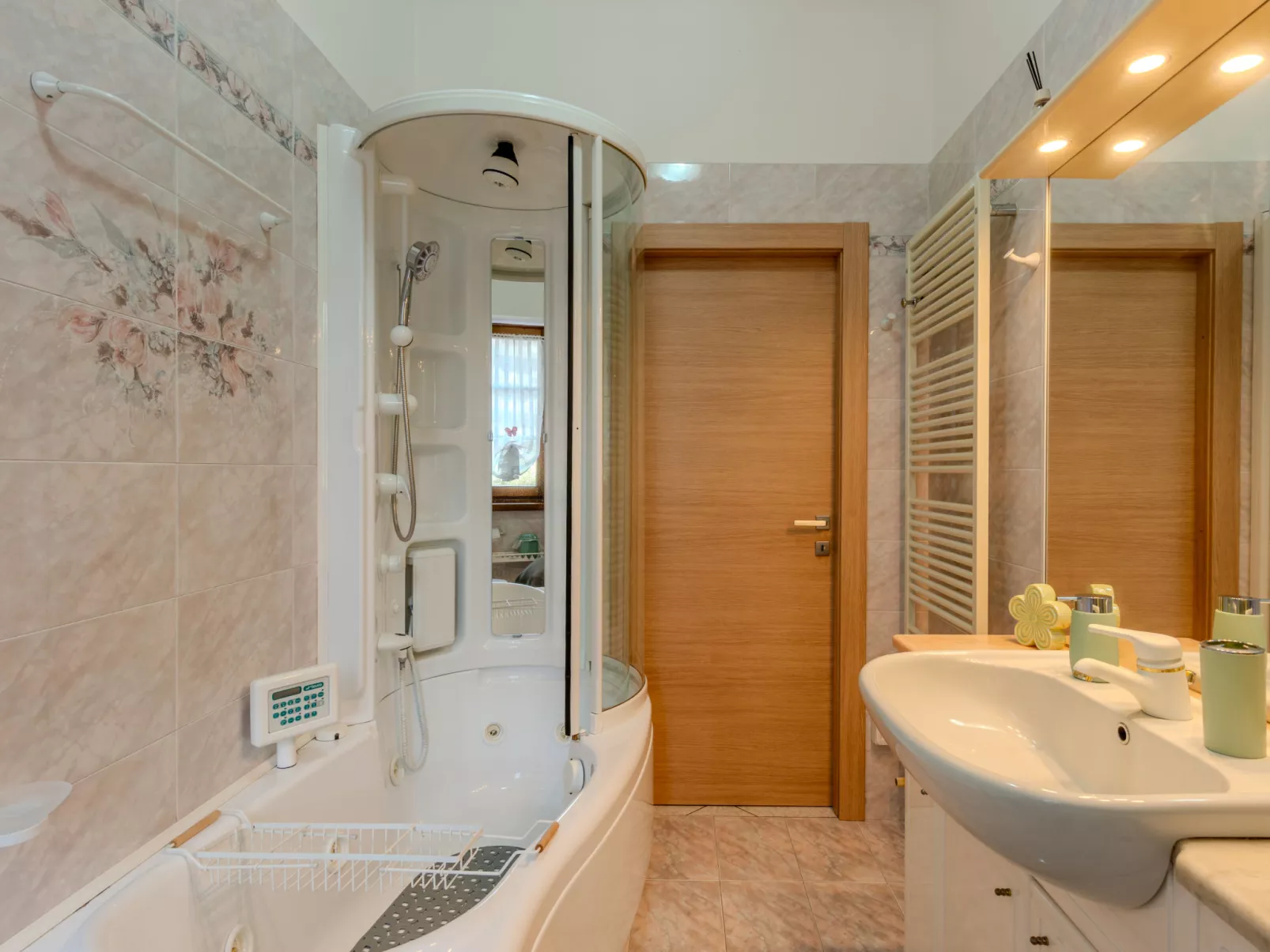 Arcobaleno House GardaLake - Binnen