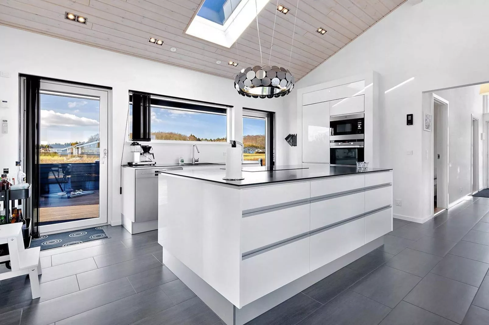 Vakantiehuis aan de kust met spa en sauna - Binnen