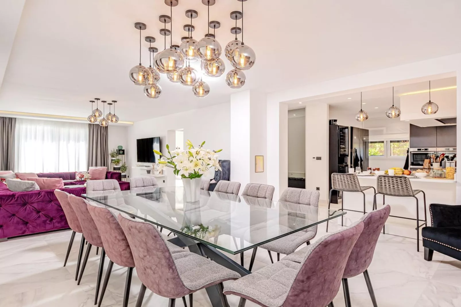 Luxury Villa Velvet Bourbon Split w/ Pool & Tennis