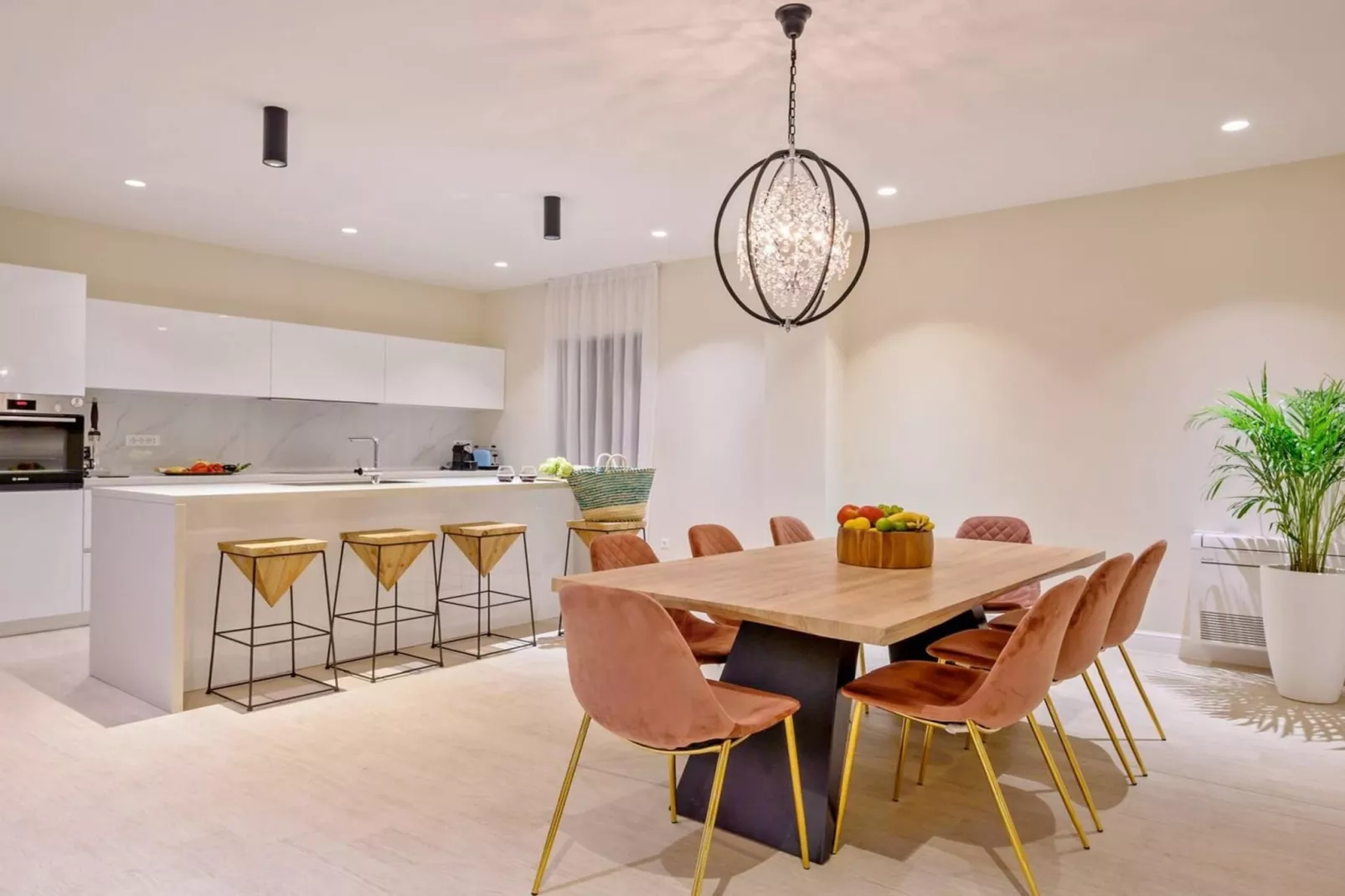 Luxury Seafront Villa Raquel Solta with Pool, Gym