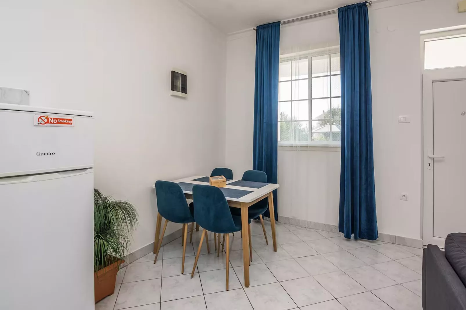 Royal Selection with Pool - Two