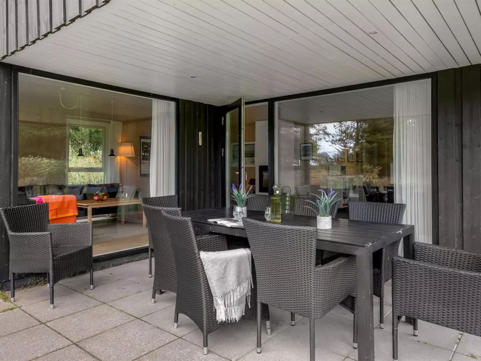 "Dix" - 900m from the sea - Buiten