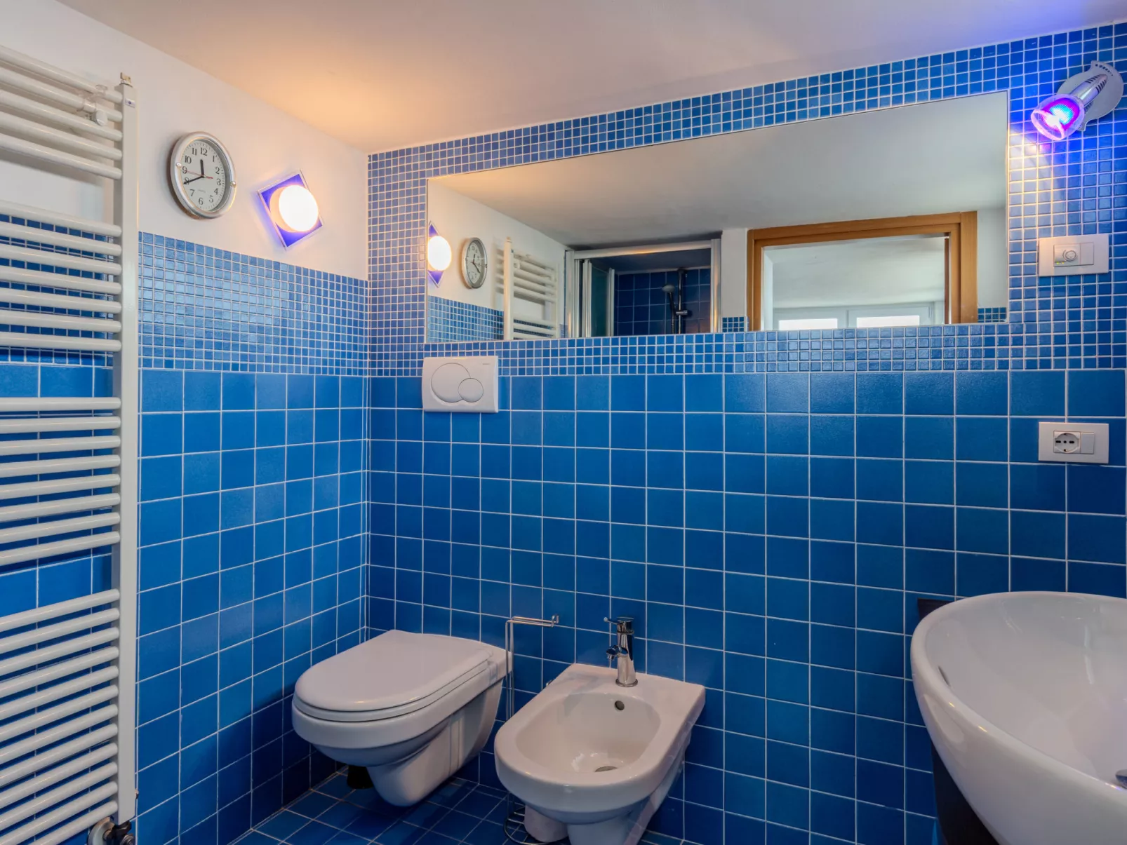 Sona's Lake Home - Binnen