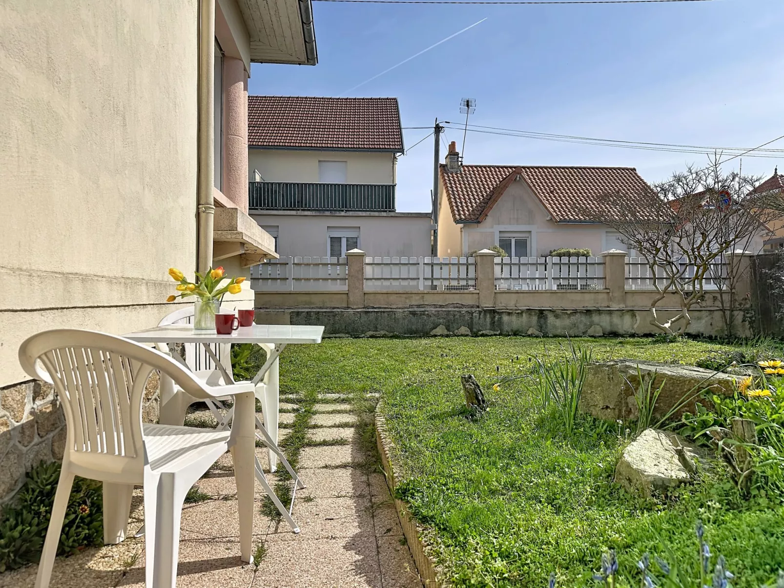 La Rose des Pins - Buiten