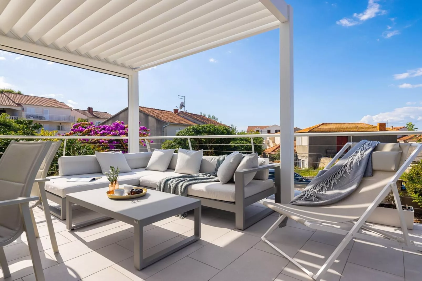 Luxury Villa Mila Supetar with Pool in the Center - Terrasbalkon