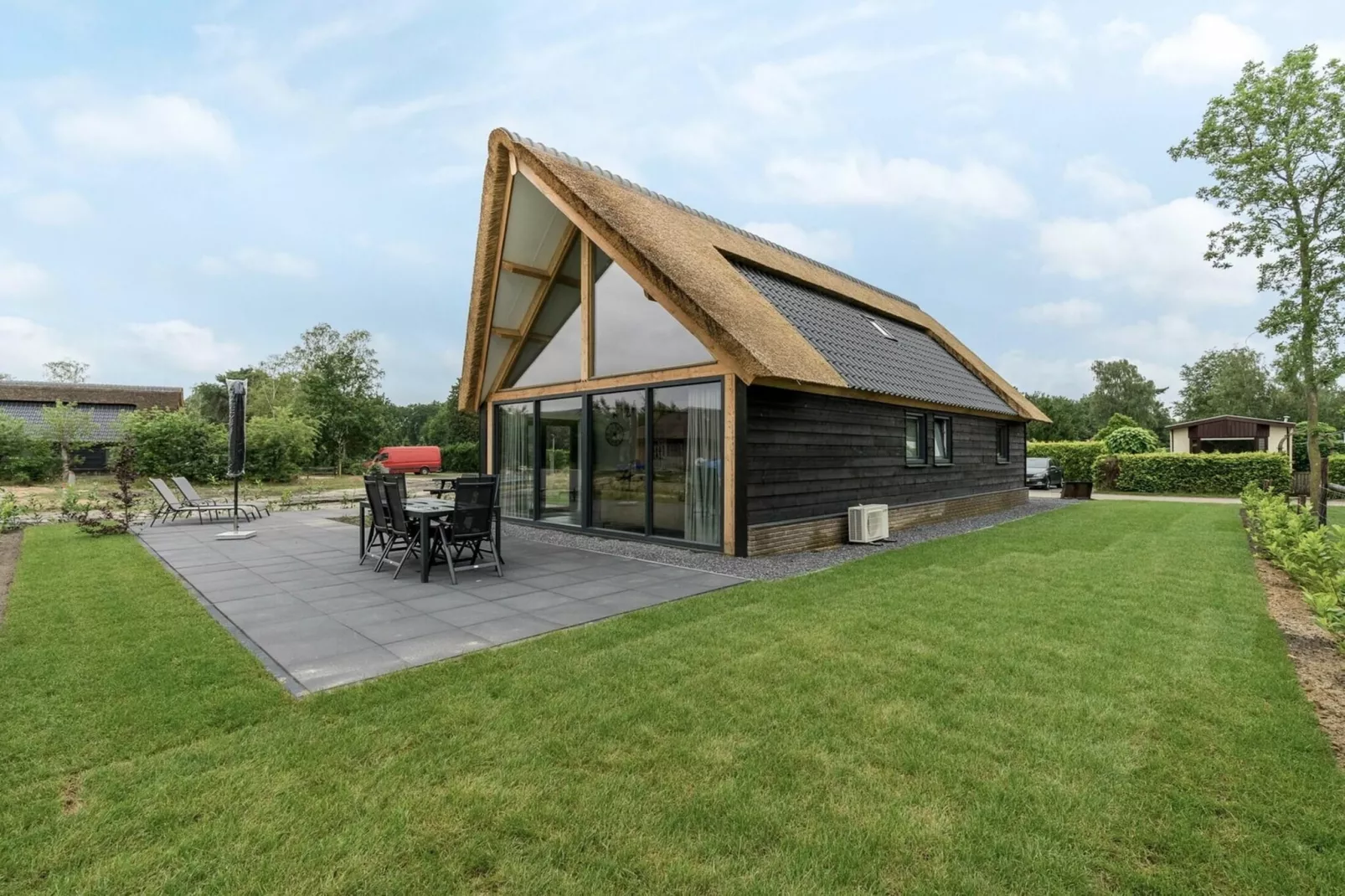 Farm Lodge 676 - Buitenkant zomer