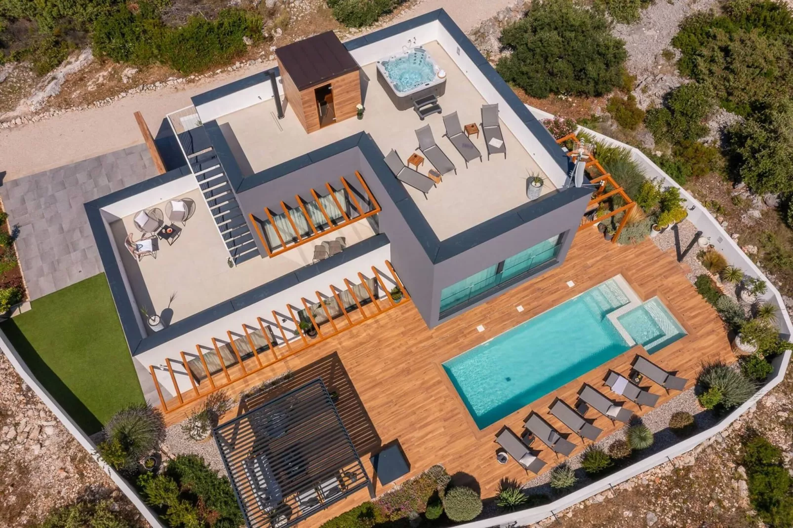 Luxury Villa Indigo Kanica with Heated Pool - Buitenkant zomer