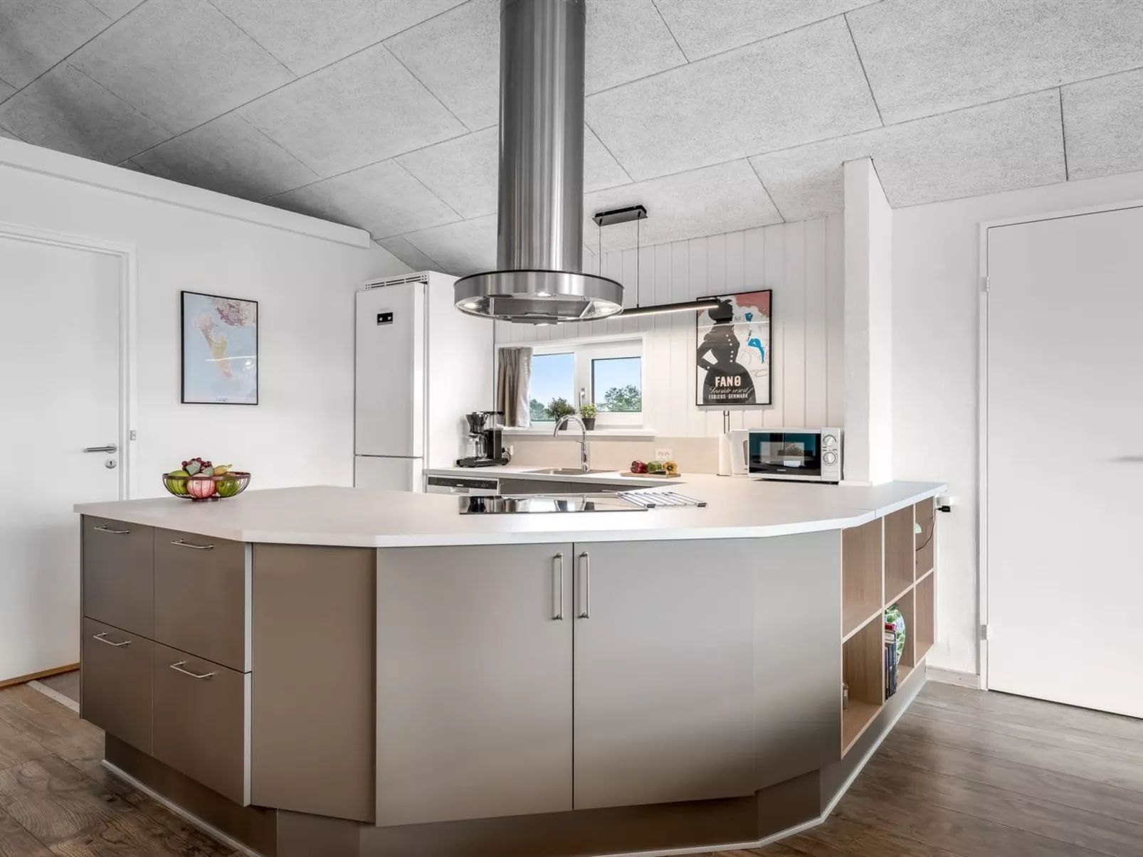 "Alli" - 800m from the sea - Binnen