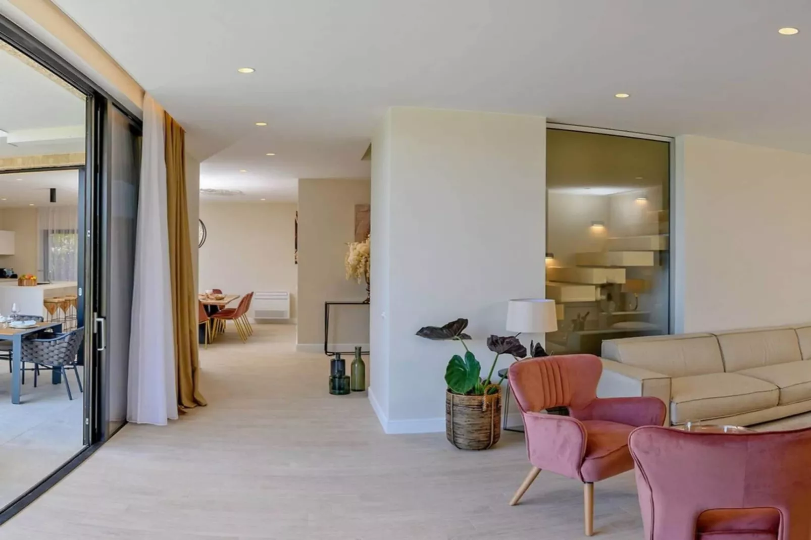 Luxury Seafront Villa Raquel Solta with Pool, Gym - Woonkamer