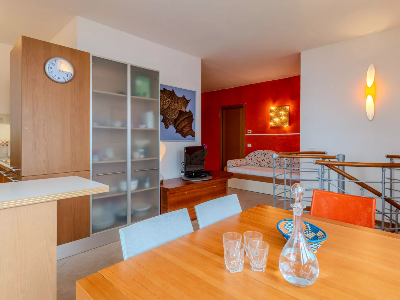 Sona's Lake Home - Binnen