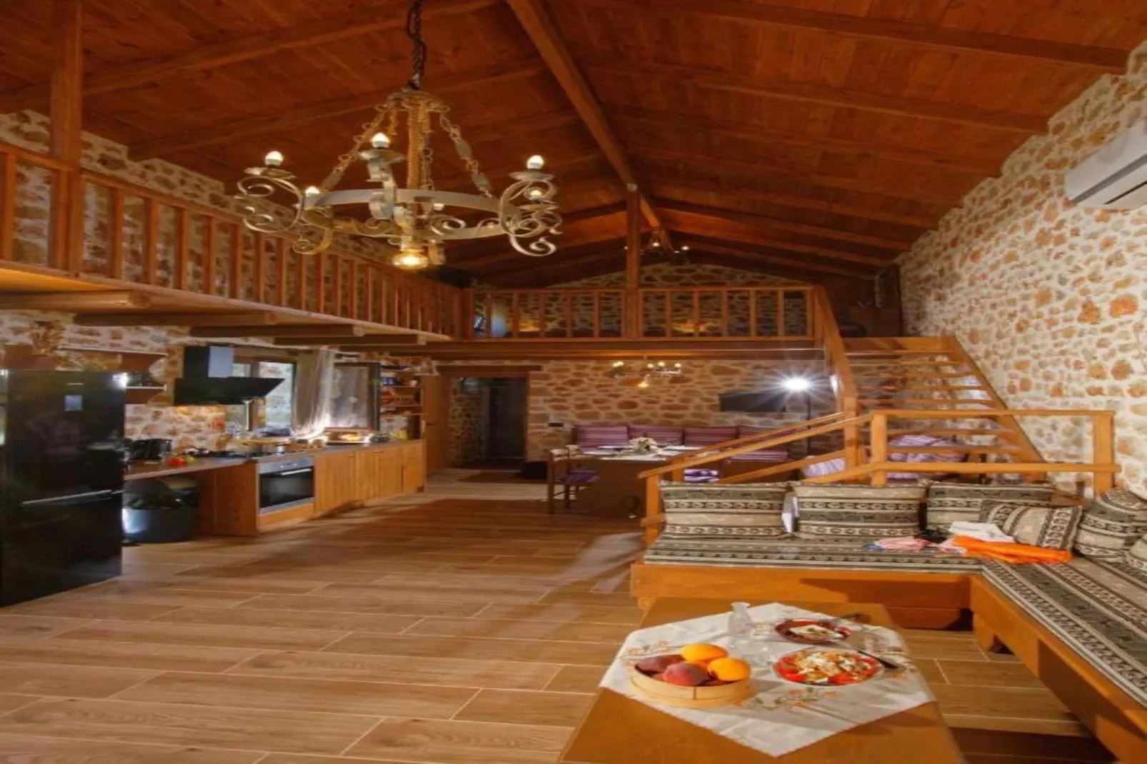 Seafront Villa Kallia & George - Woonkamer