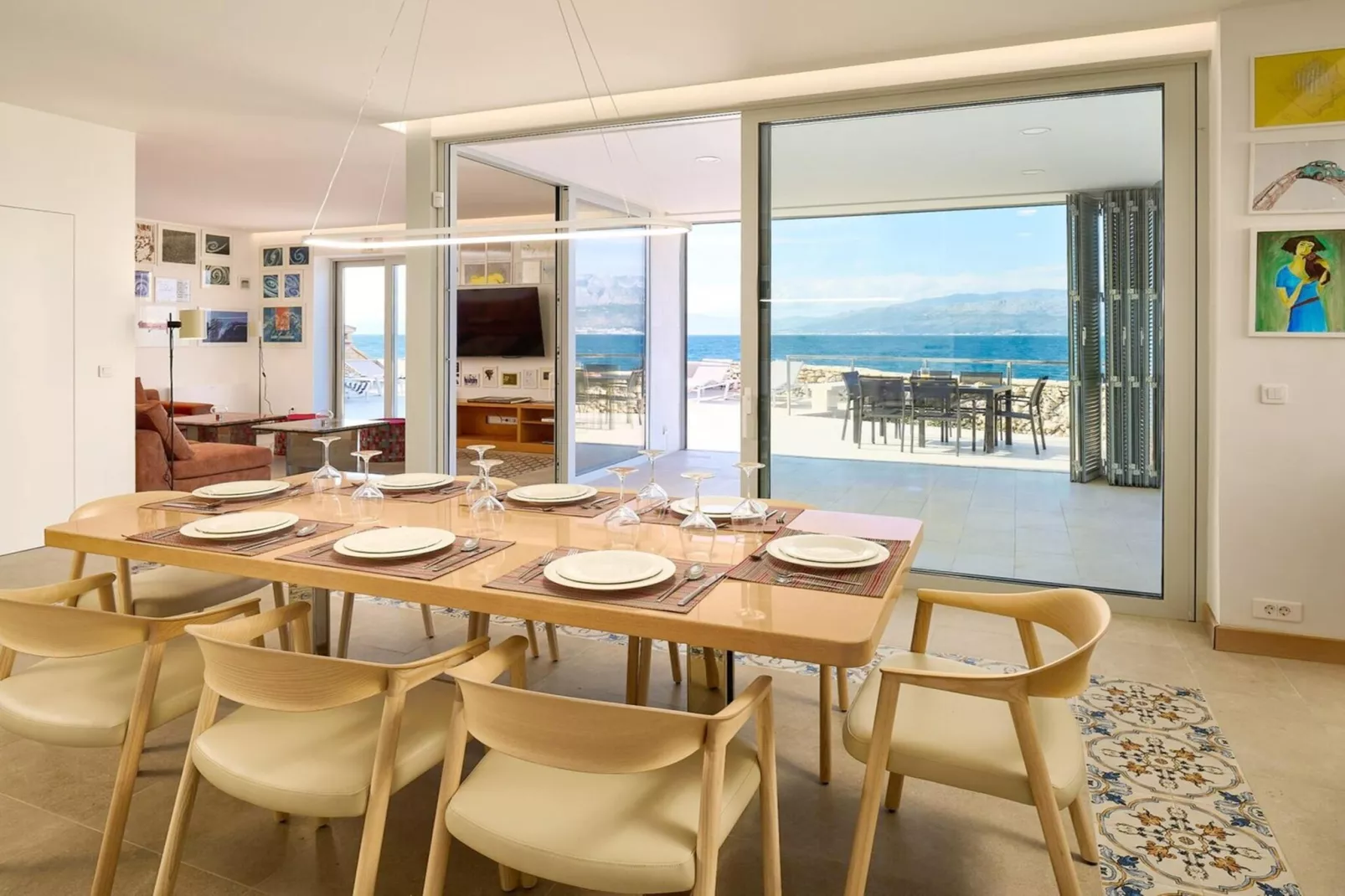 Luxury Seafront Villa Casa Familija Brac with Pool - Eetkamer