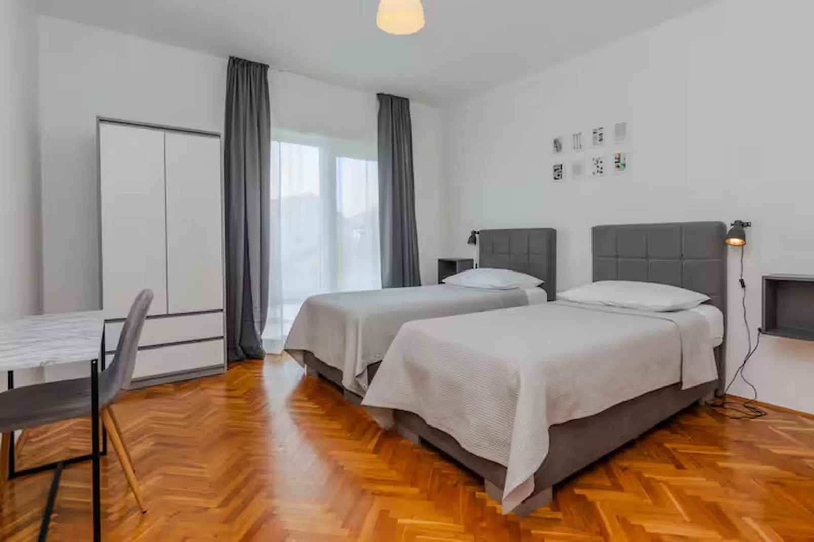 Royal Selection with Pool - Three - Slaapkamer