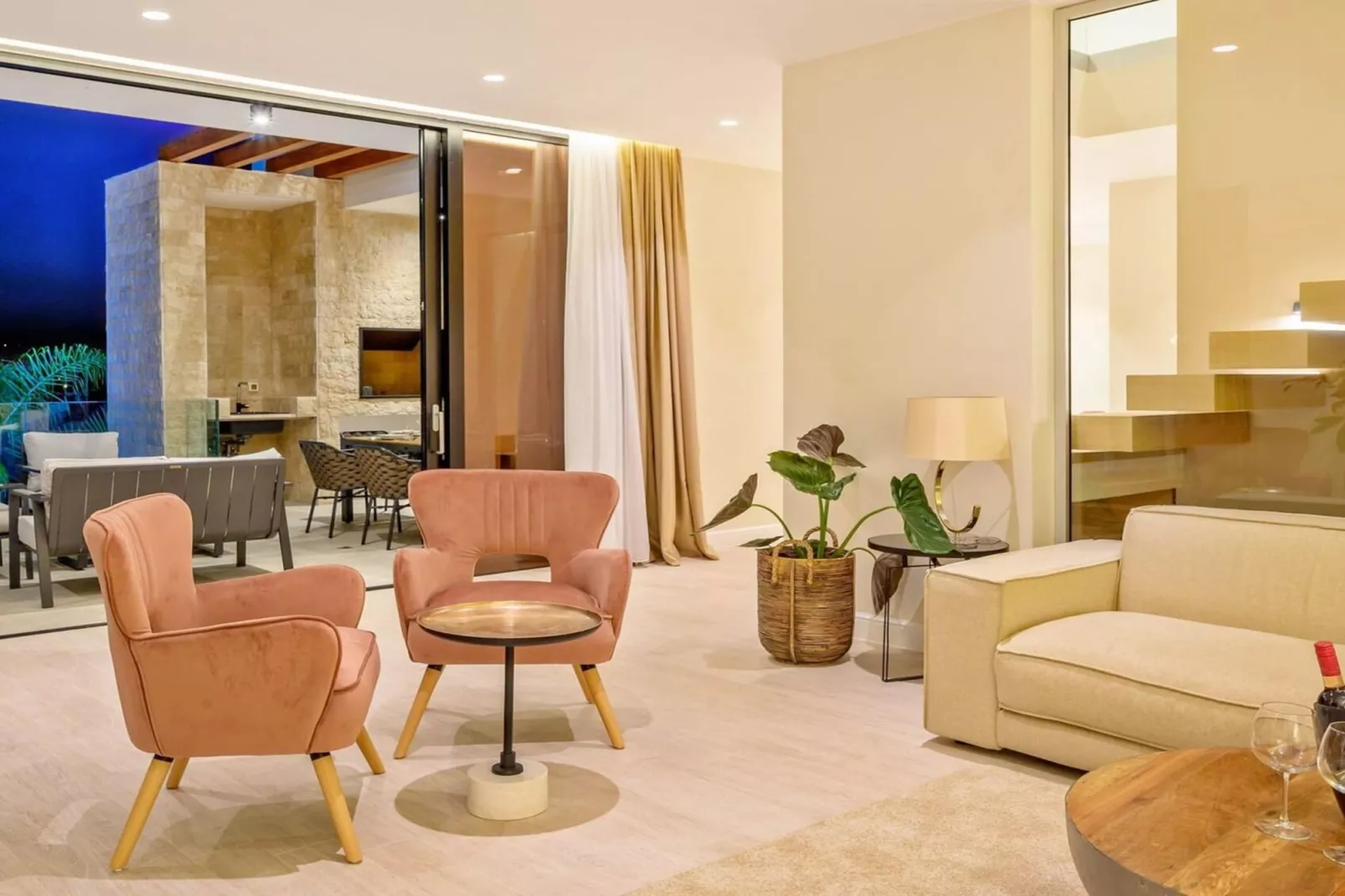 Luxury Seafront Villa Raquel Solta with Pool, Gym - Woonkamer