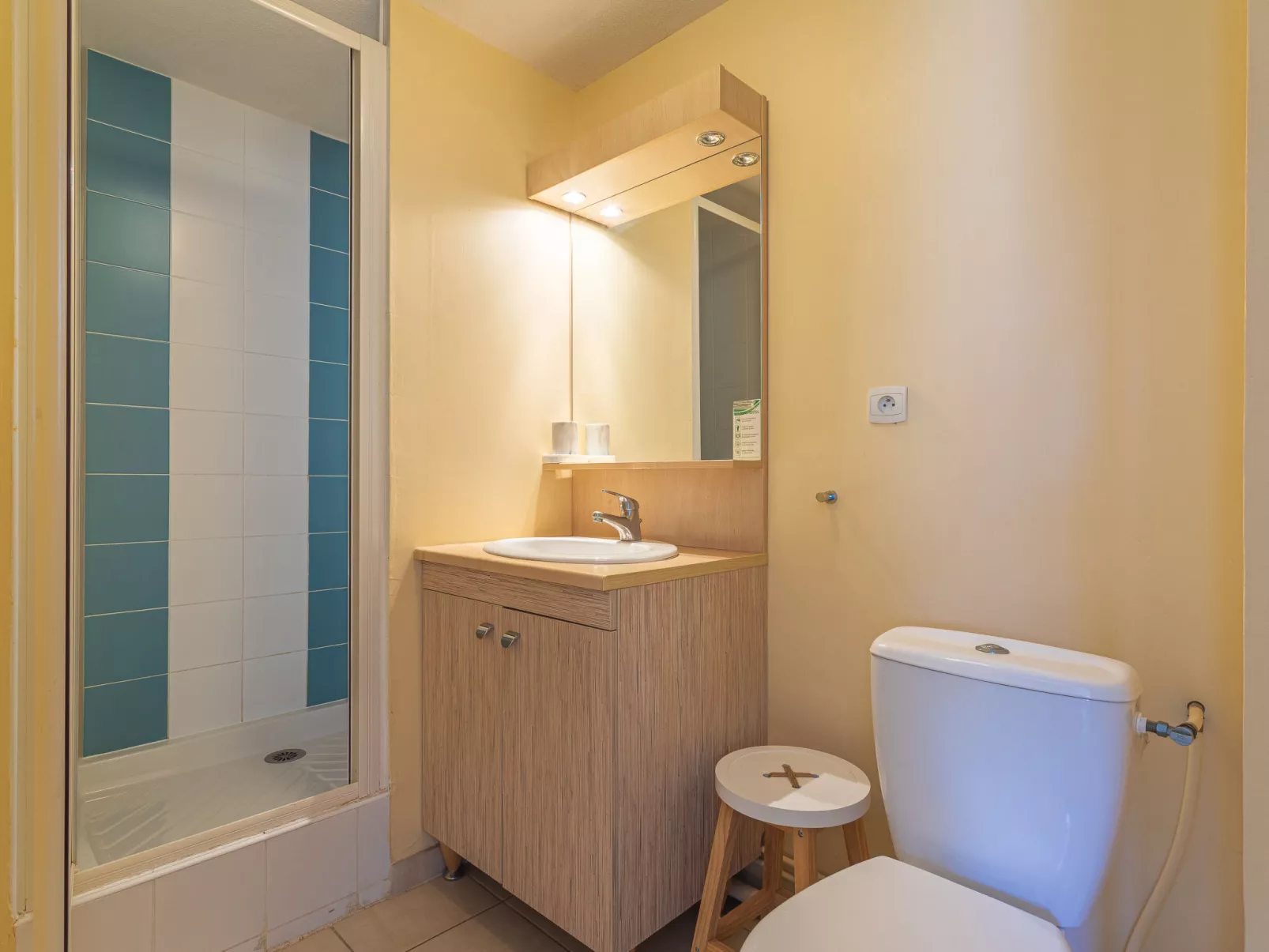 L'île d'Or - Binnen