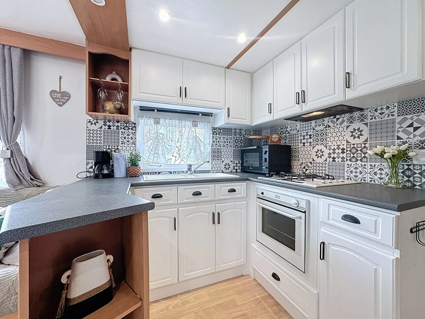 Le Lieu Bill - Binnen