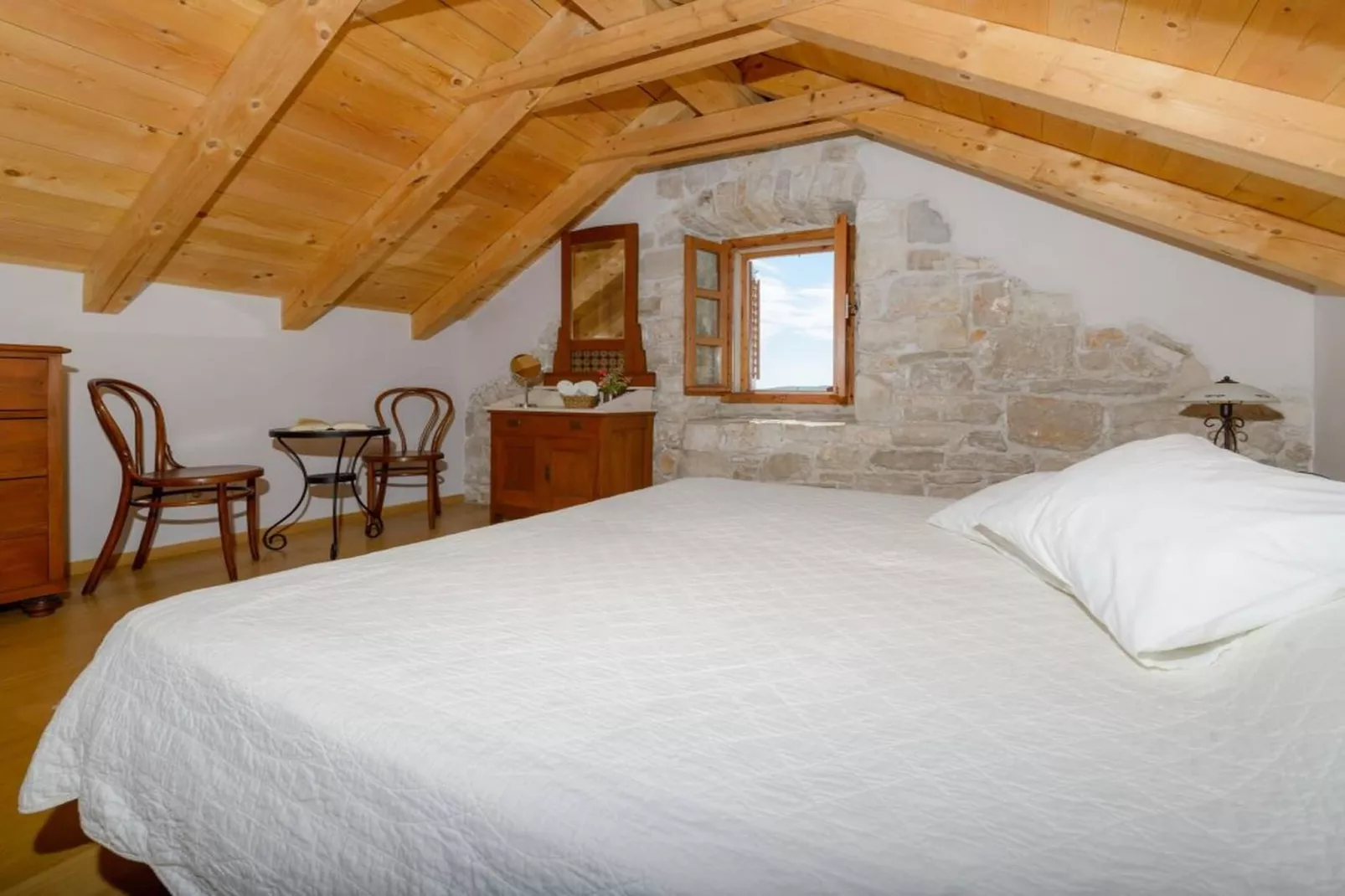 Luxury Seafront Villa Mare Orebic with Pool - Slaapkamer