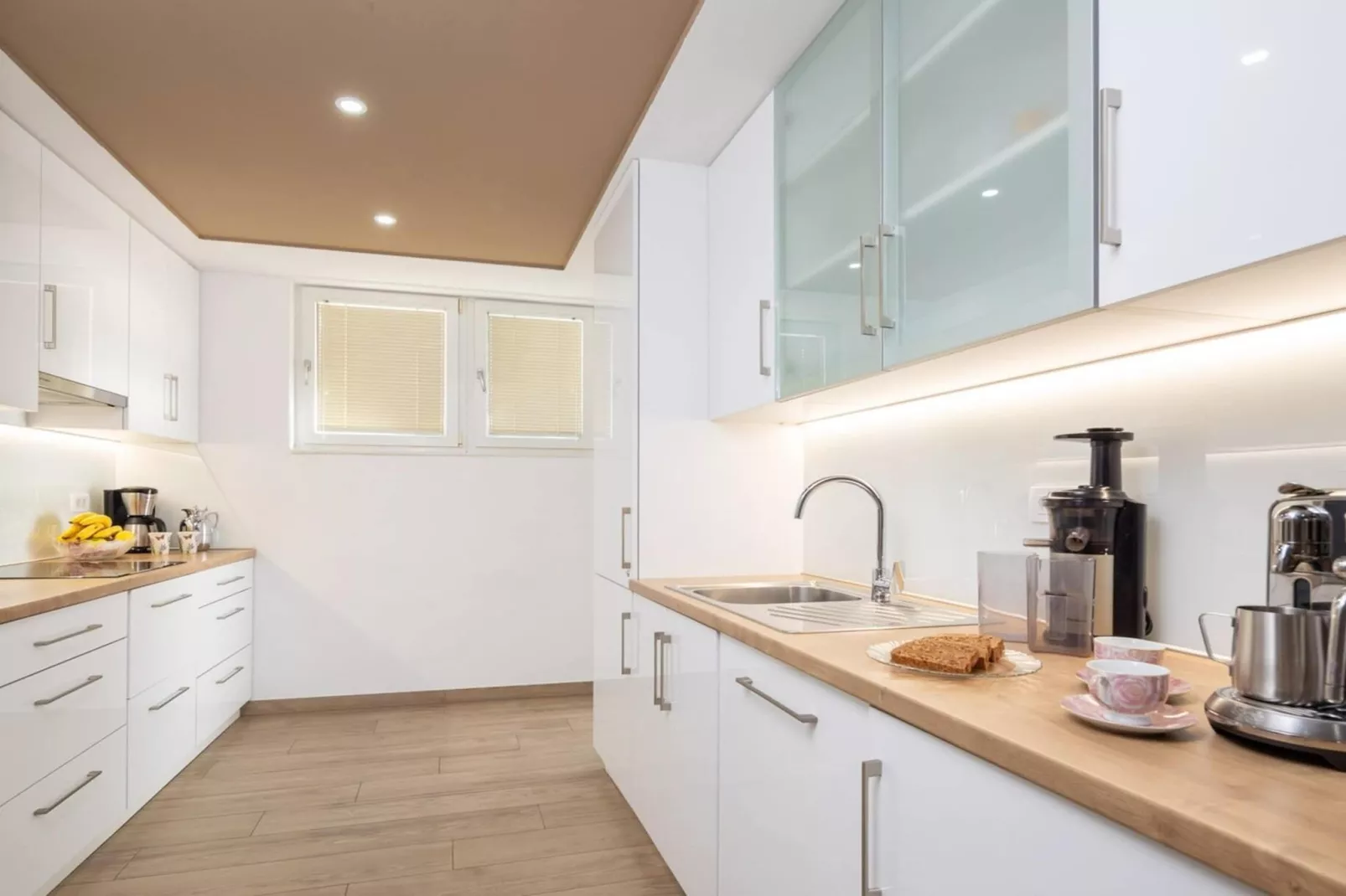 Luxury Villa Holiday Residence Omis w/ Heated Pool - Keuken