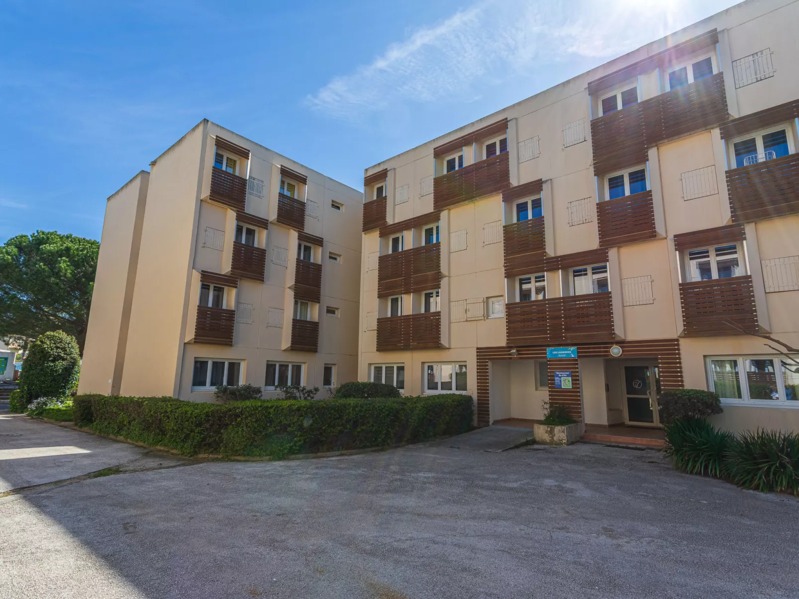 L'île d'Or - Buiten