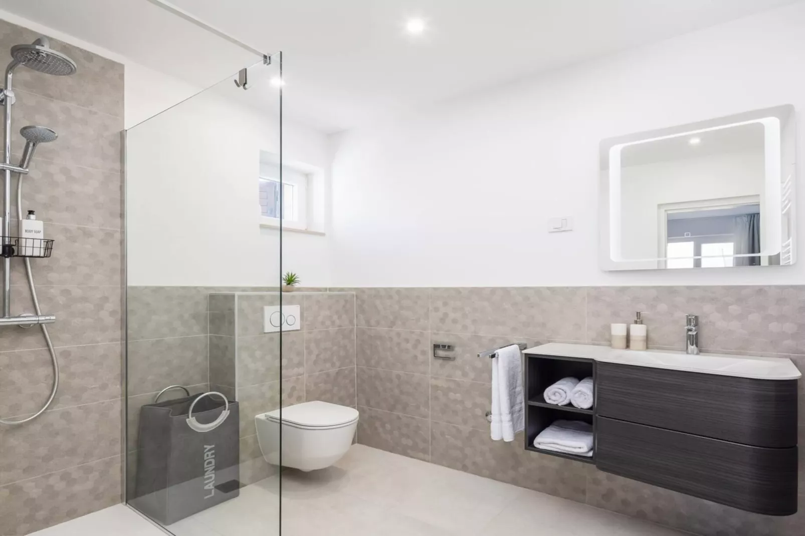 Luxury Villa Mila Supetar with Pool in the Center - Badkamer