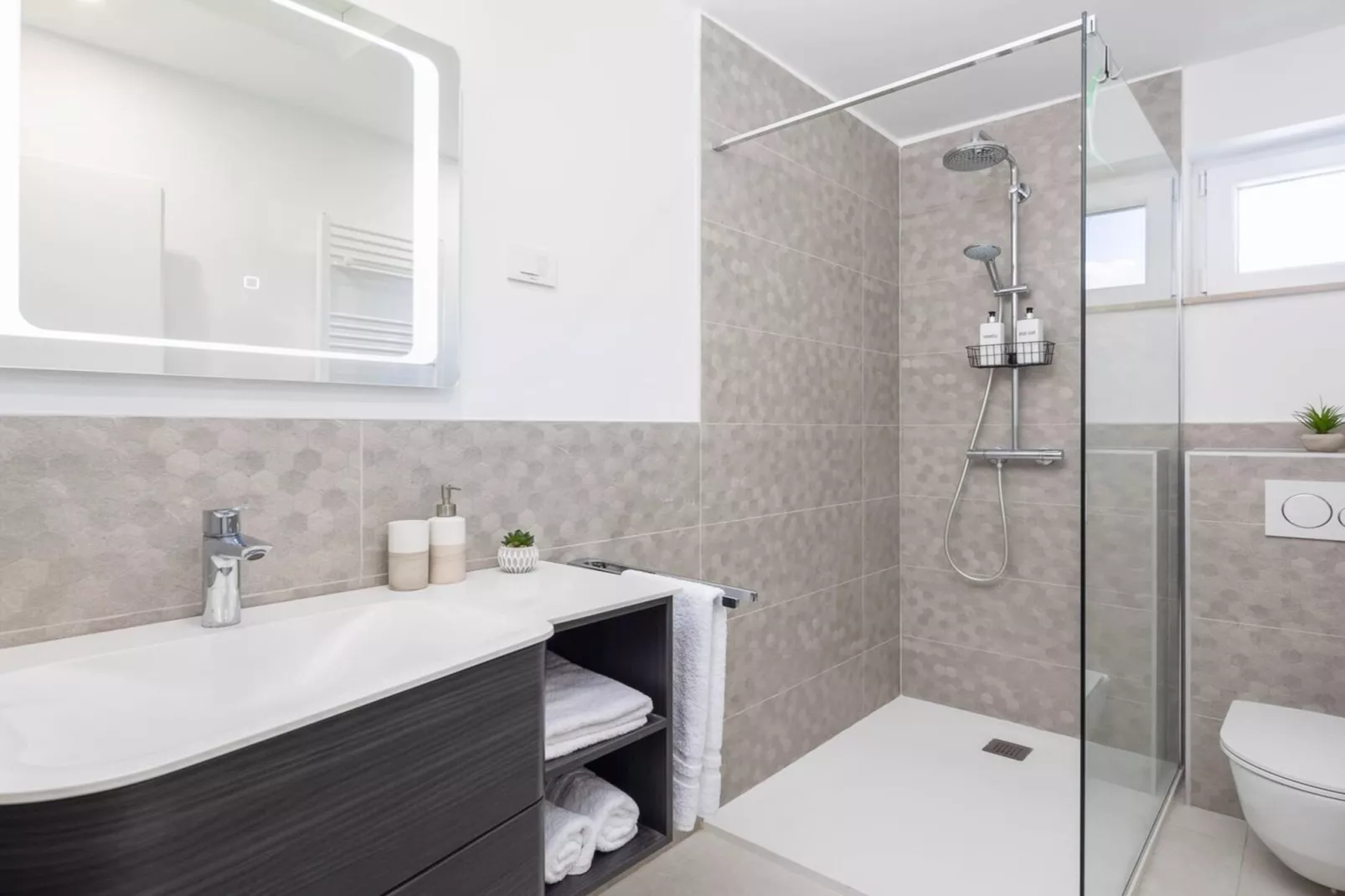 Luxury Villa Mila Supetar with Pool in the Center - Badkamer