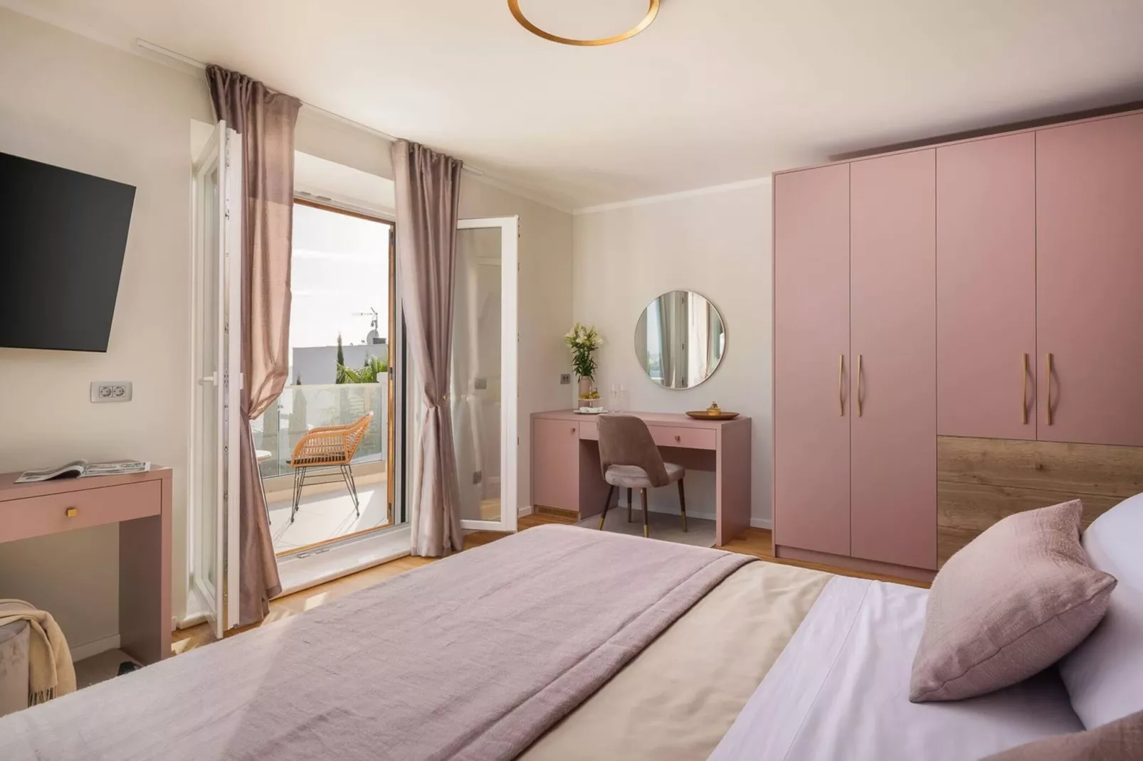 Luxury Seafront Villa Castello Rogoznica with Pool - Slaapkamer