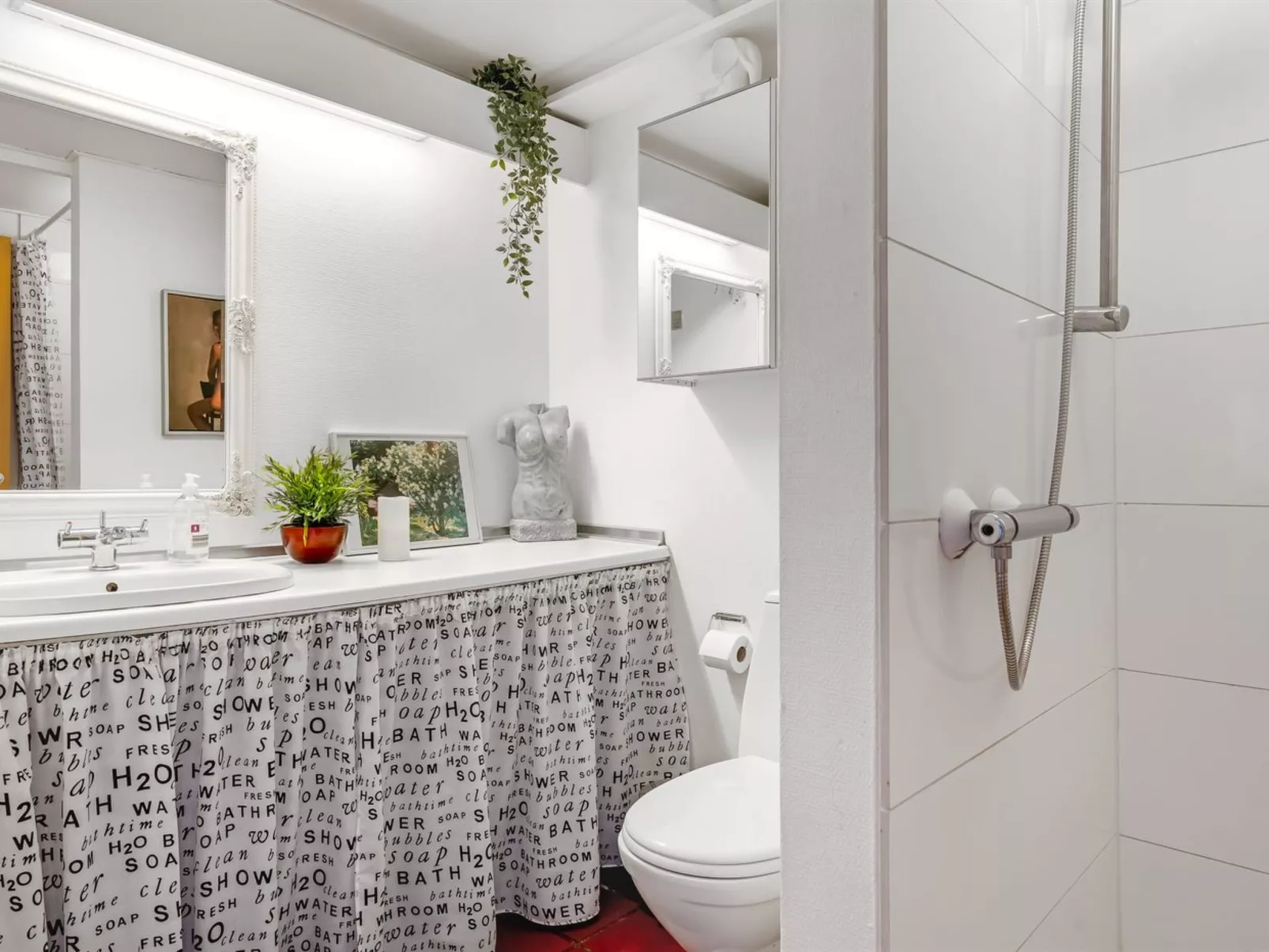 "Ake" - 10m to the fjord - Binnen