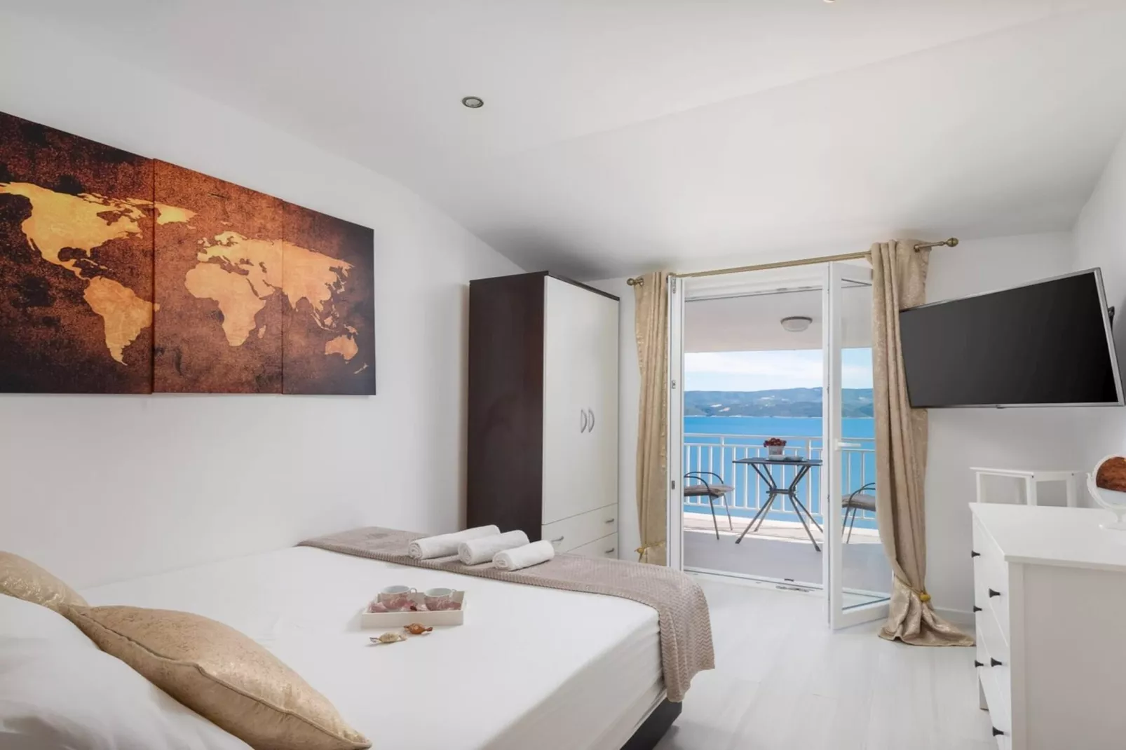 Luxury Villa Holiday Residence Omis w/ Heated Pool - Slaapkamer