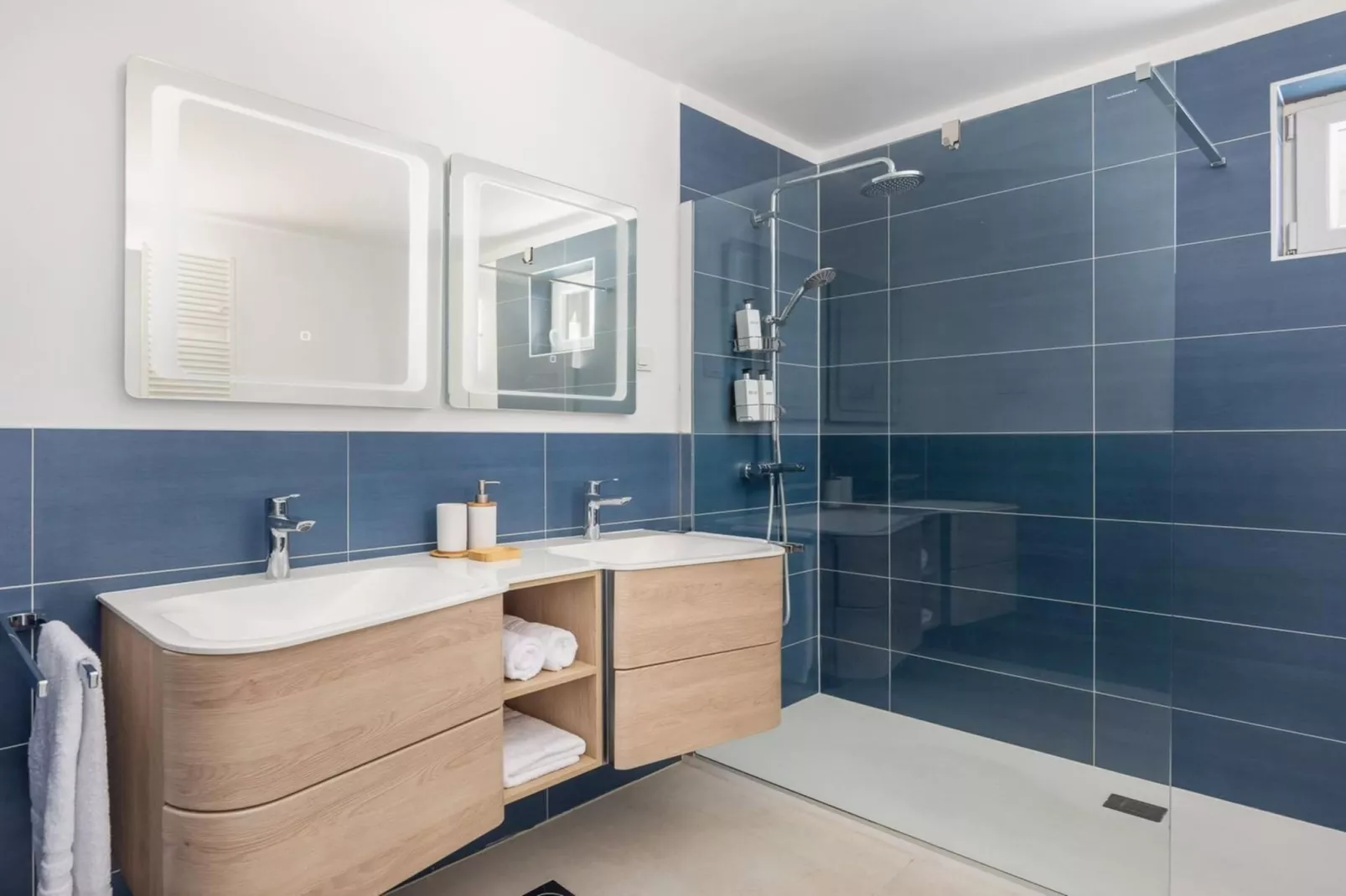 Luxury Villa Mila Supetar with Pool in the Center - Badkamer