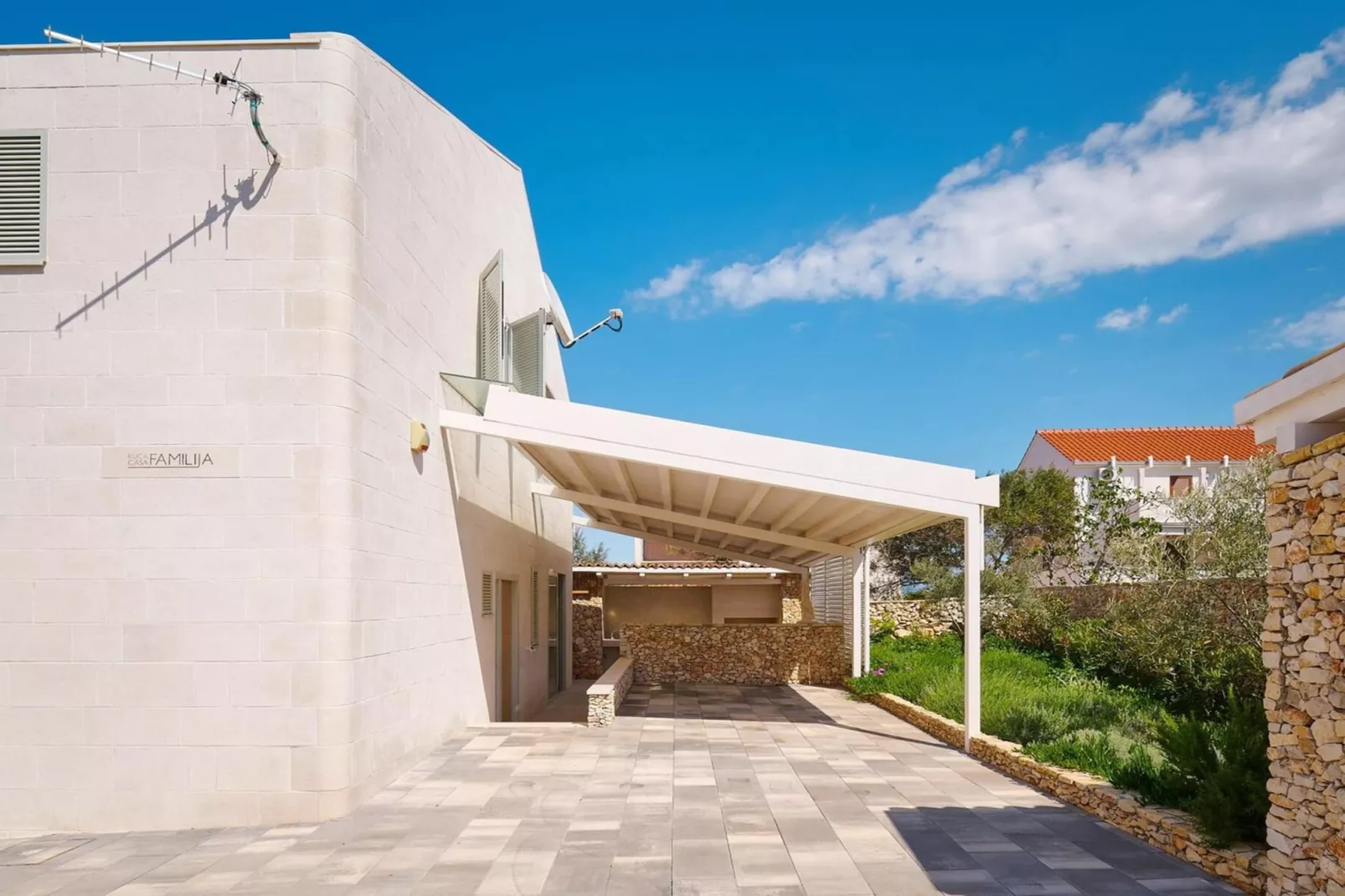 Luxury Seafront Villa Casa Familija Brac with Pool - Terrasbalkon