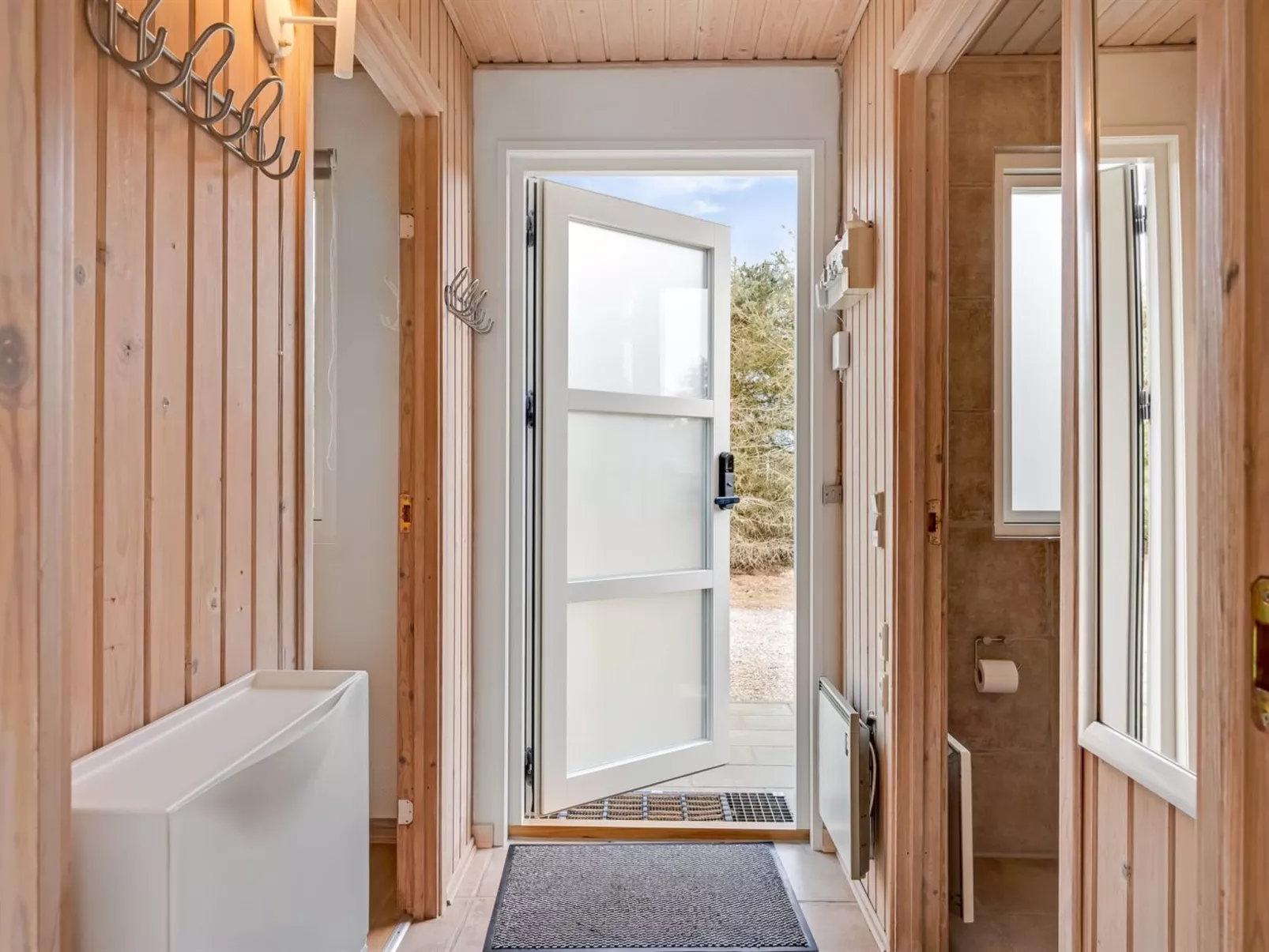 "Ragnborg" - 900m from the sea - Binnen