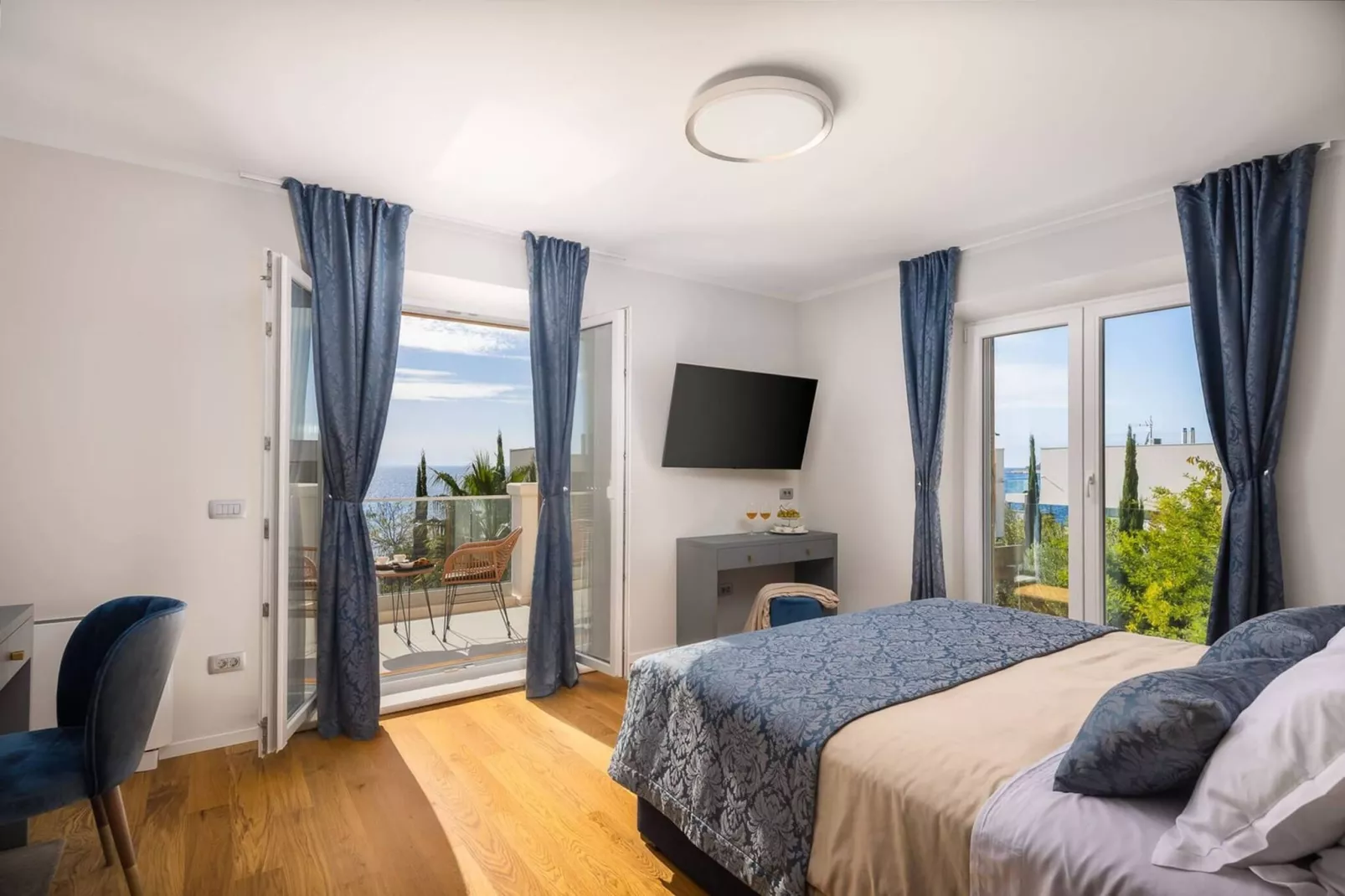 Luxury Seafront Villa Castello Rogoznica with Pool - Slaapkamer