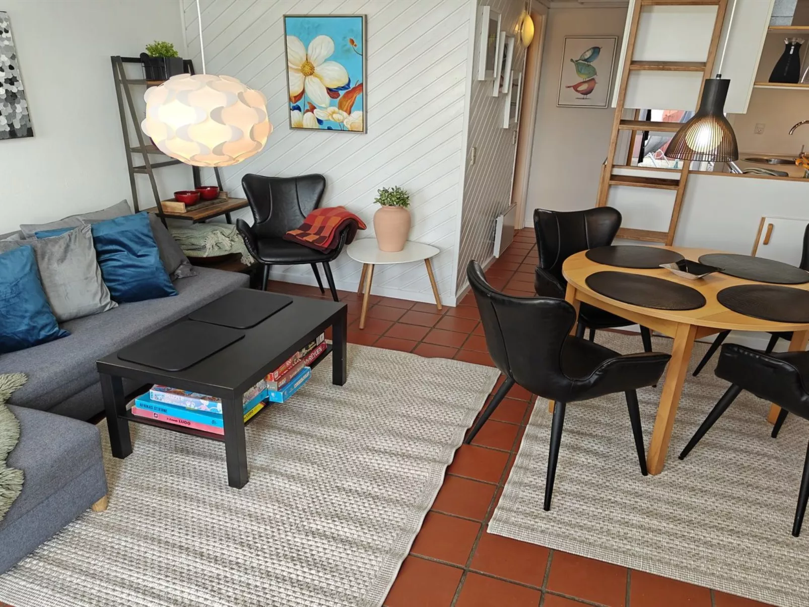 "Ake" - 10m to the fjord - Binnen