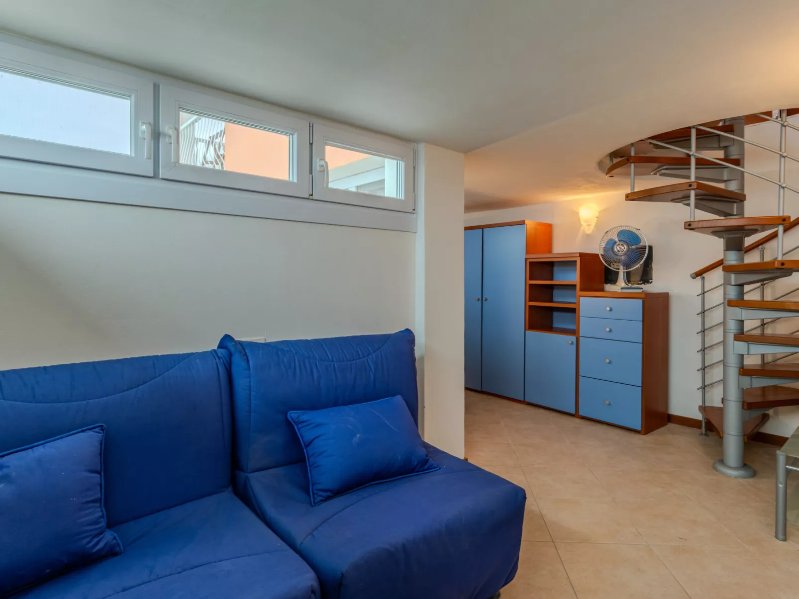 Sona's Lake Home - Binnen