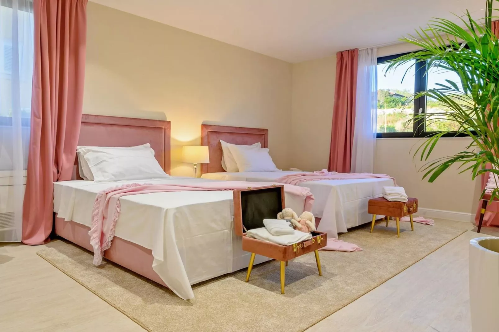 Luxury Seafront Villa Raquel Solta with Pool, Gym - Slaapkamer