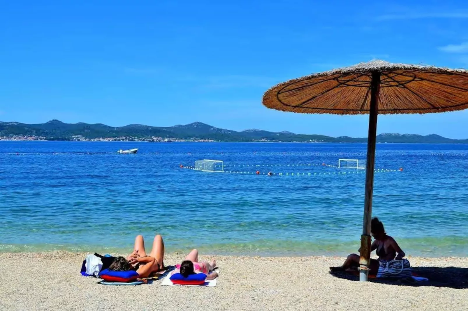 Royal Selection with Pool - Two - Gebieden zomer 1km