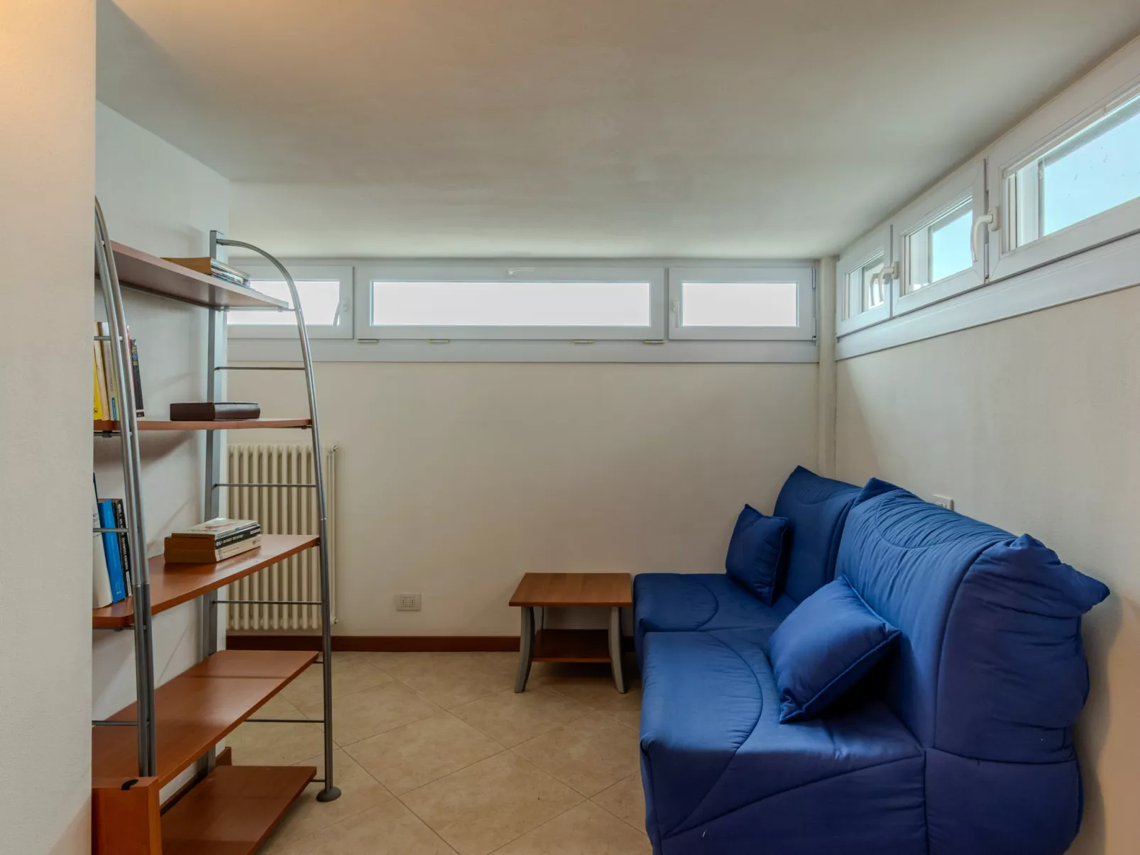 Sona's Lake Home - Binnen