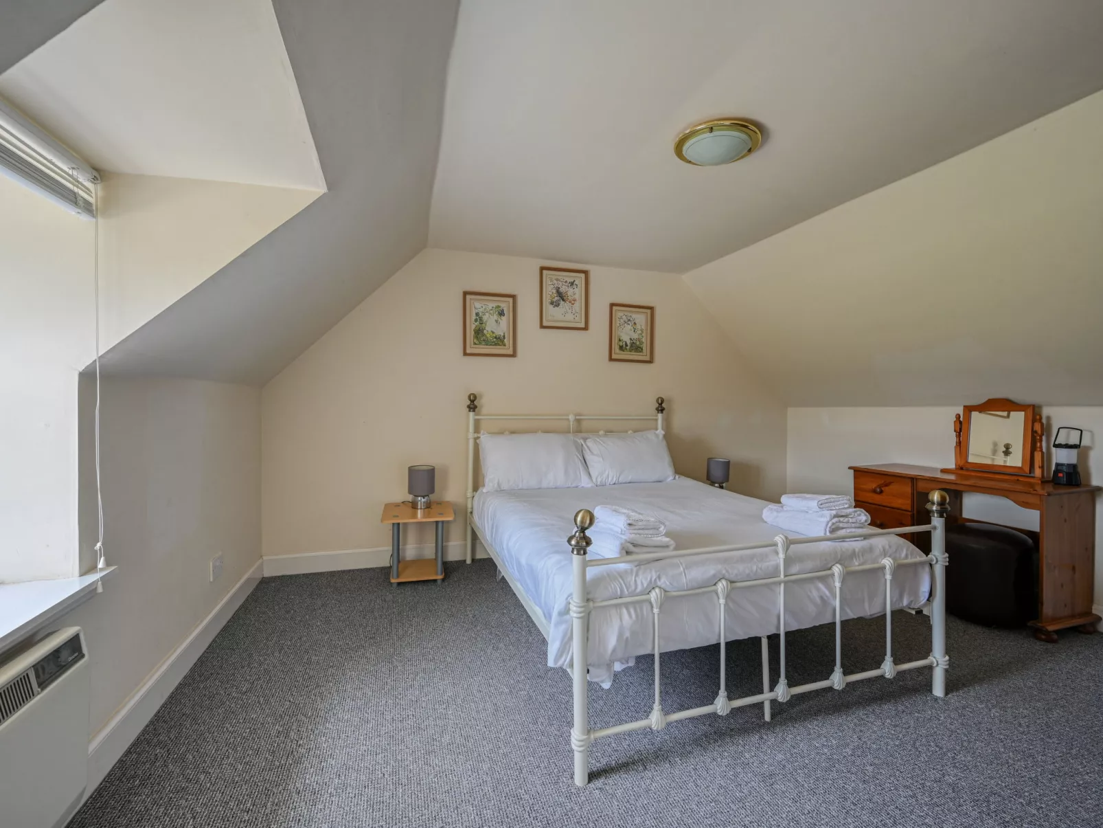 Loch Meiklie View - Binnen