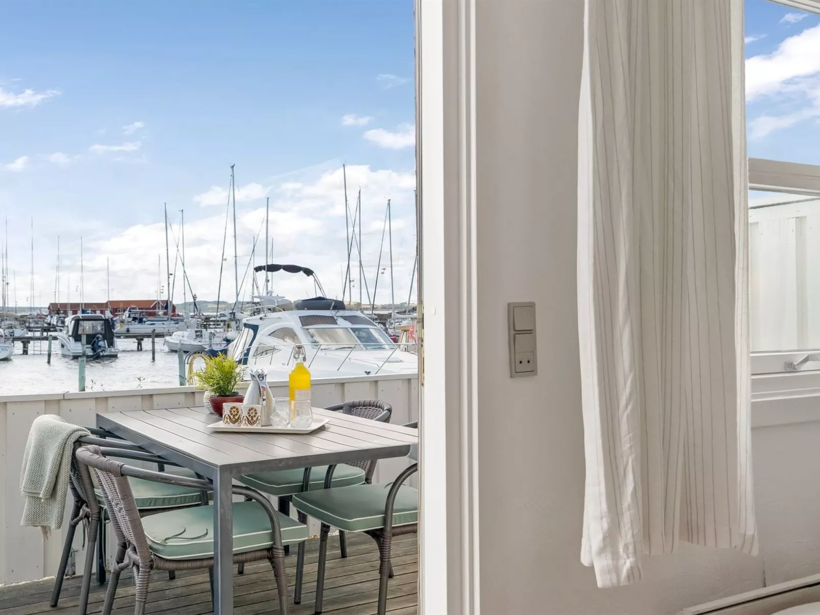 "Ake" - 10m to the fjord - Buiten