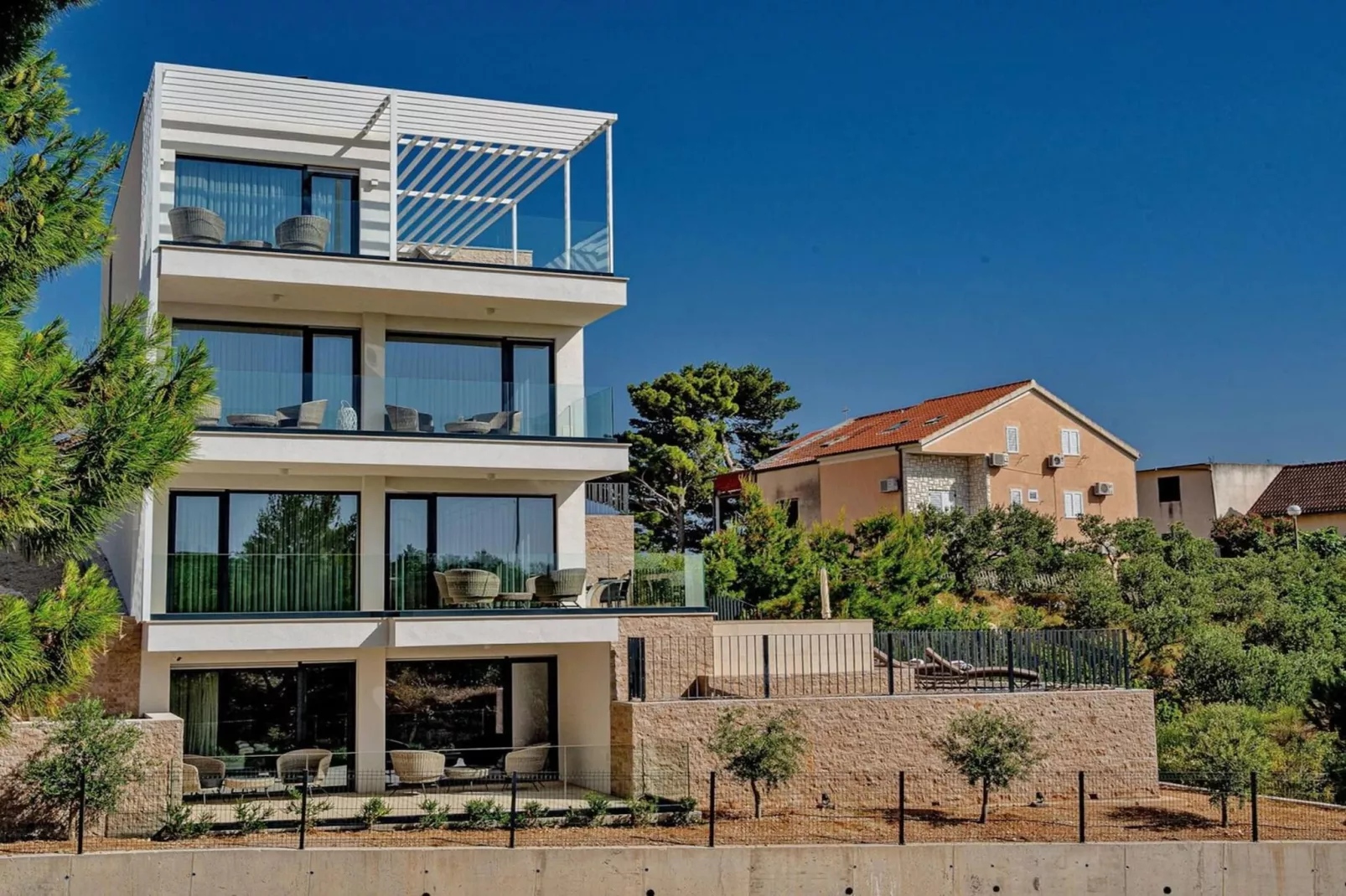 Luxury Villa Delight I – Promajna, Heated Pool - Buitenkant zomer