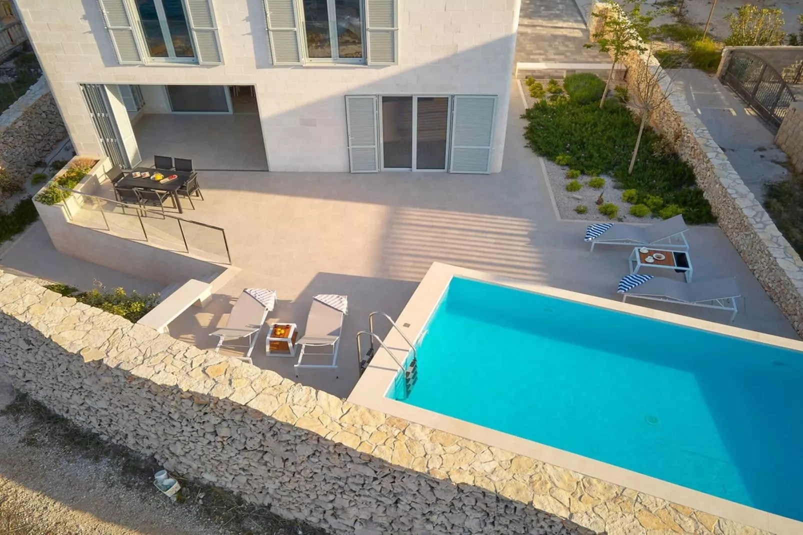 Luxury Seafront Villa Casa Familija Brac with Pool - Uitzicht zomer
