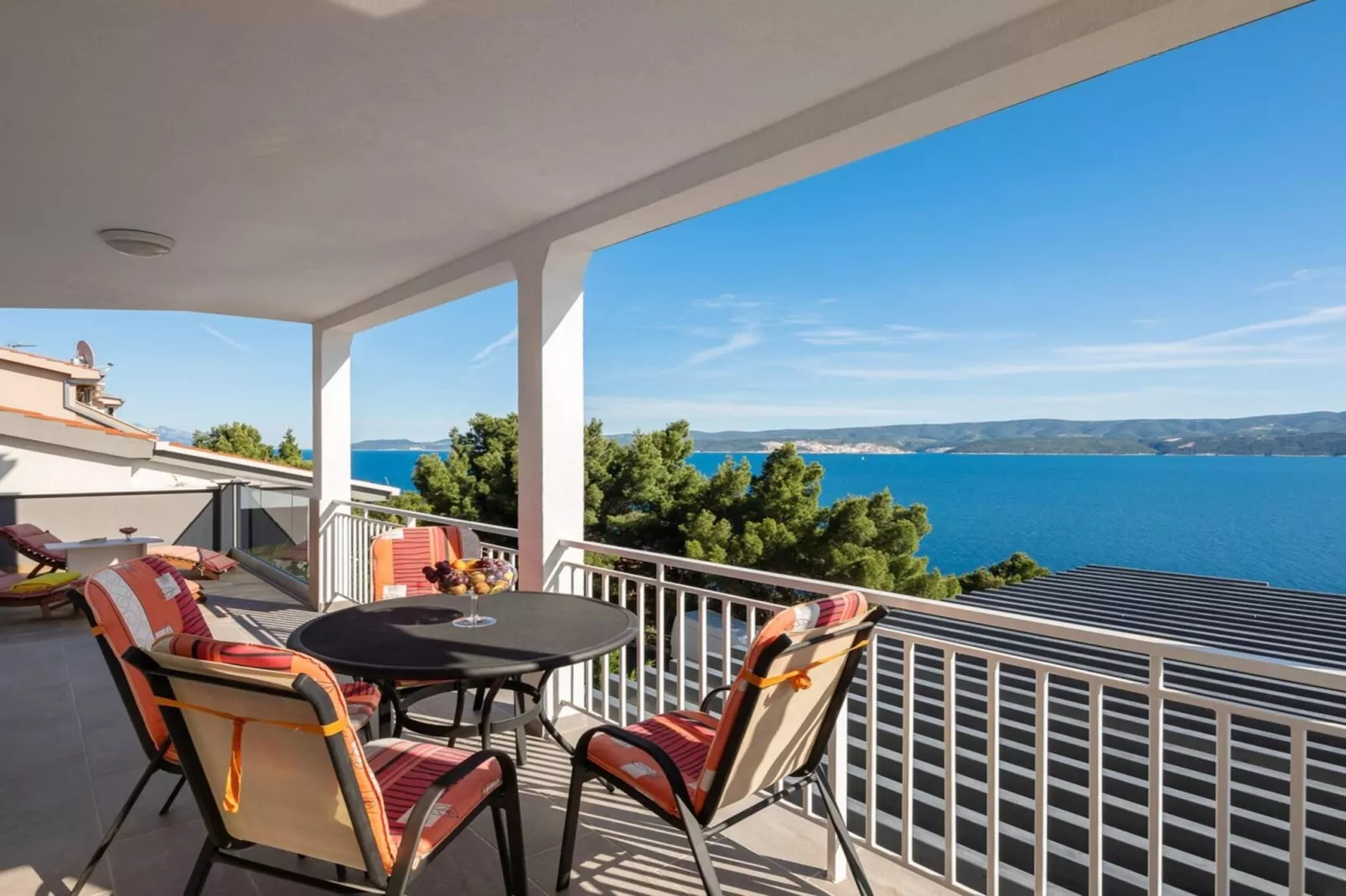 Luxury Villa Holiday Residence Omis w/ Heated Pool - Terrasbalkon