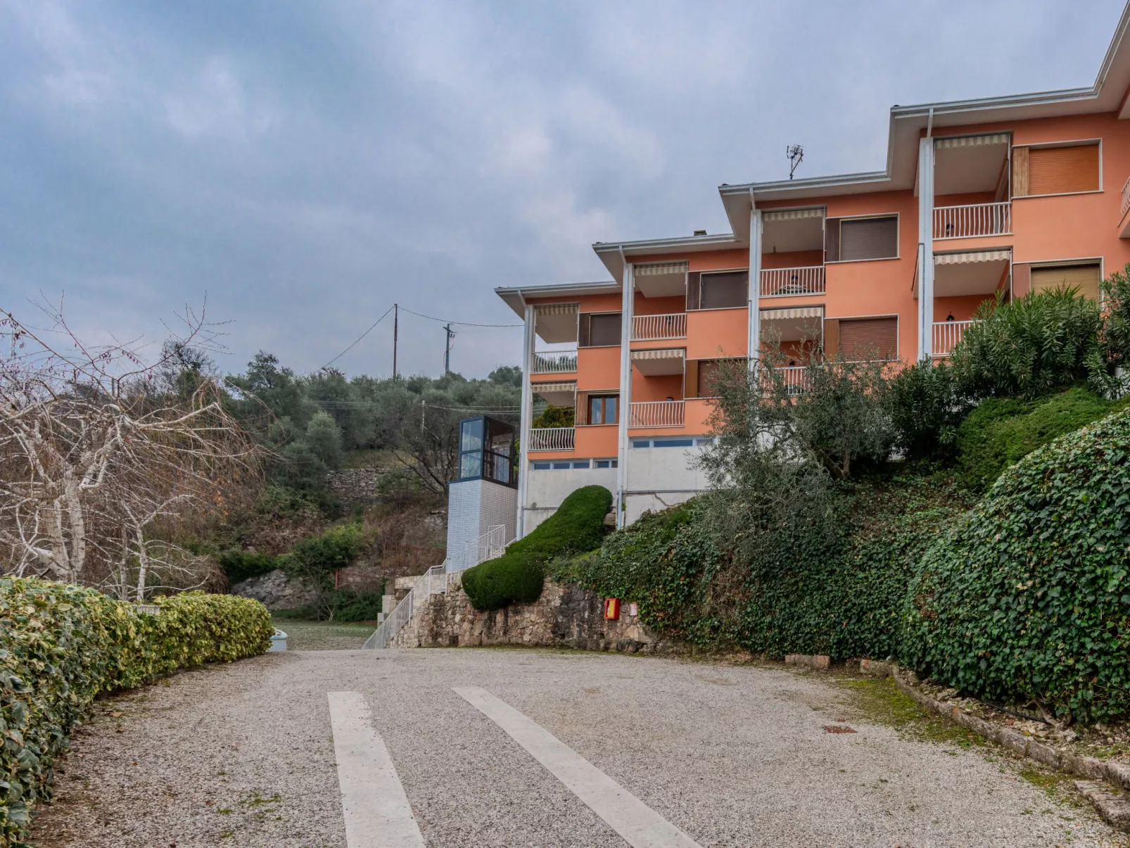 Sona's Lake Home - Buiten