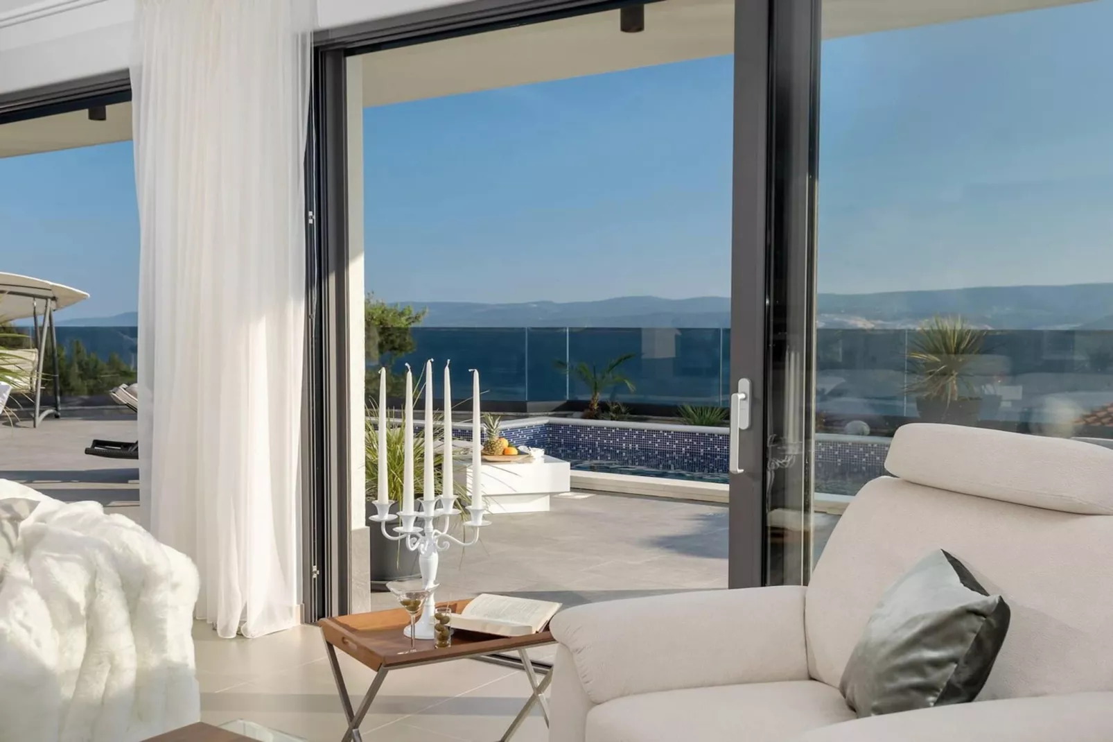 Luxury Villa Happiness Omis with Pool, Gym & Sauna - Uitzicht zomer