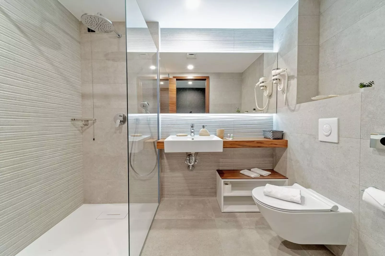 Luxury Villa Delight I – Promajna, Heated Pool - Badkamer