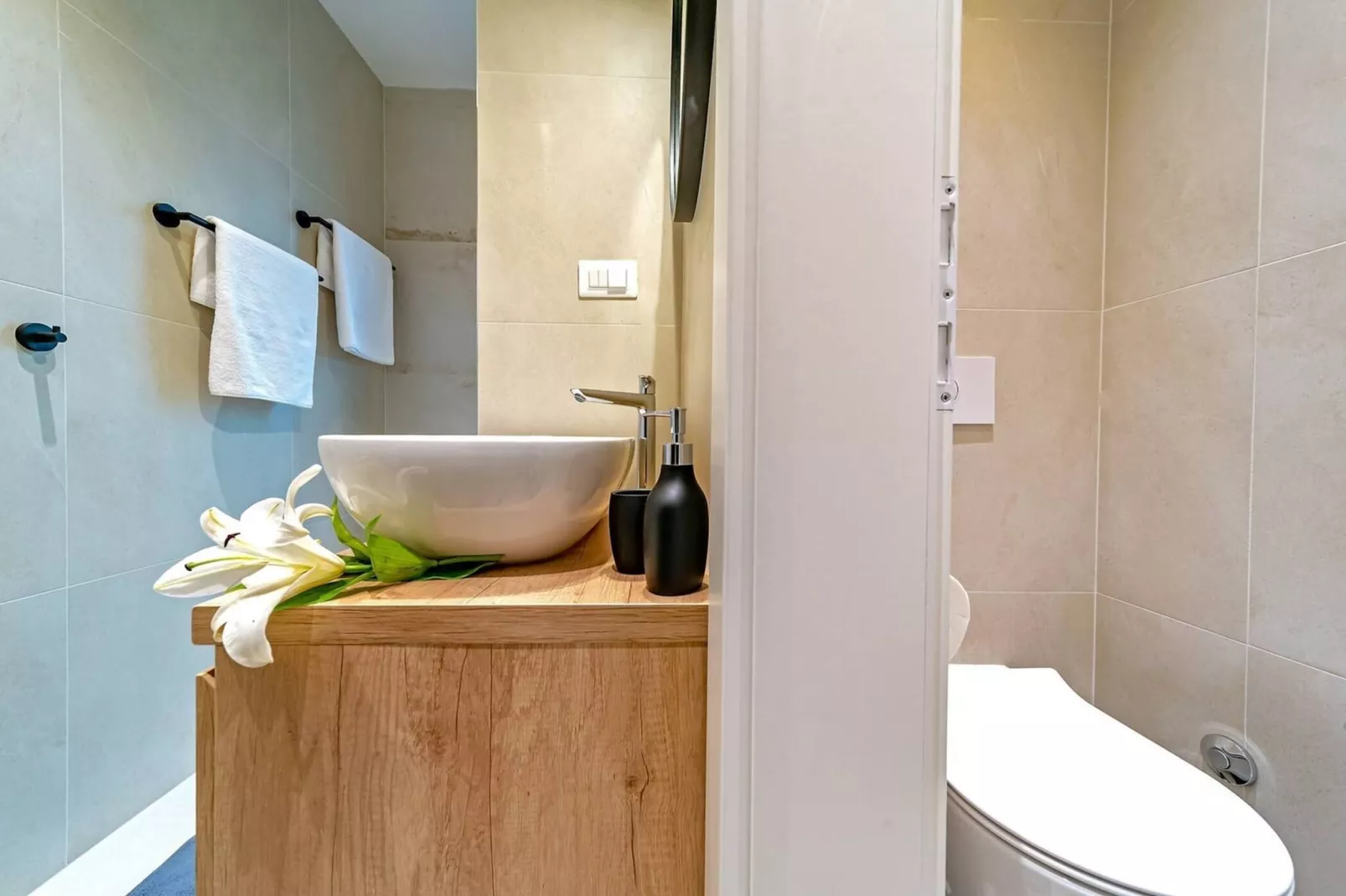 Luxury Villa Indigo Kanica with Heated Pool - Badkamer