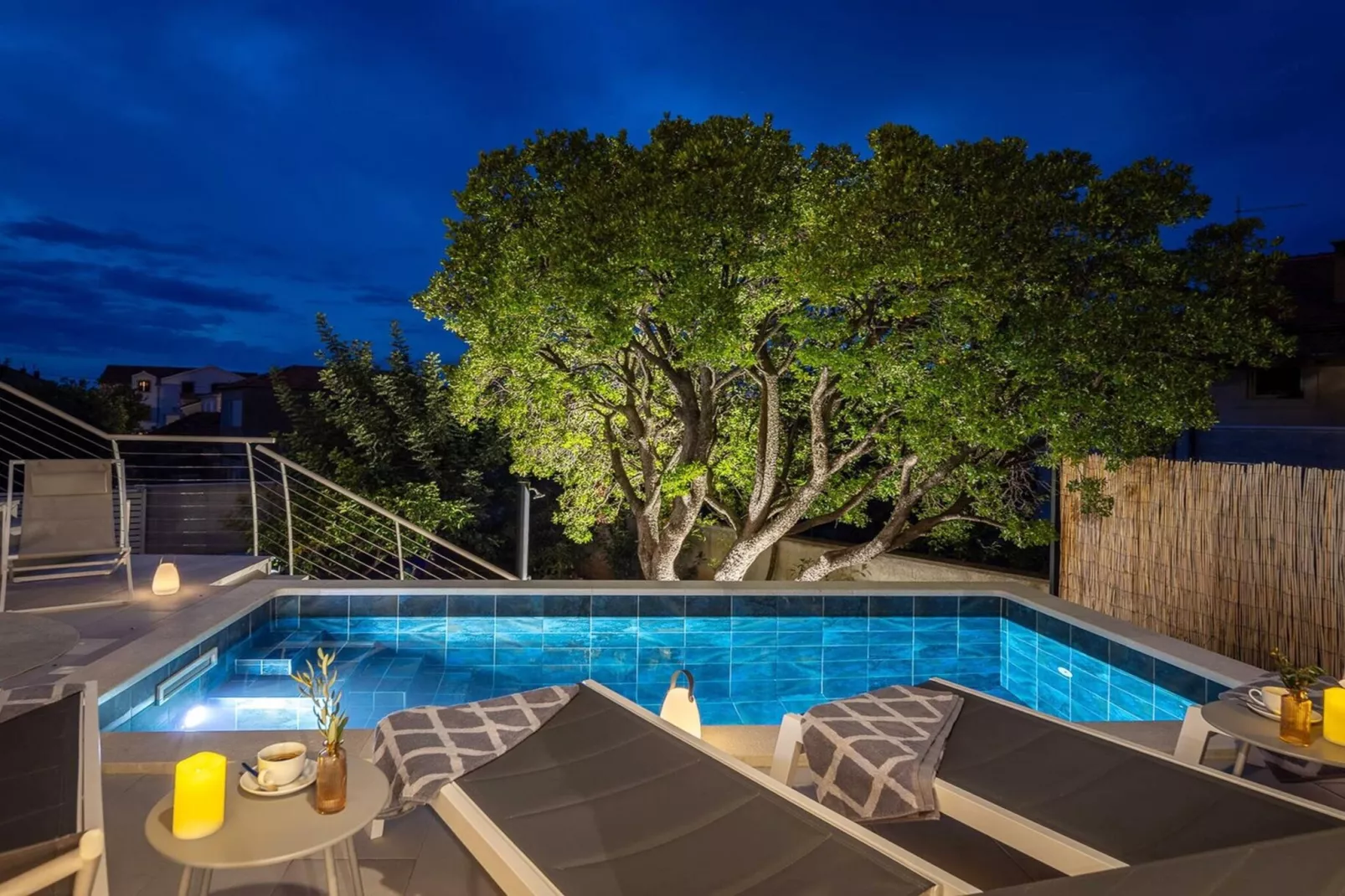 Luxury Villa Mila Supetar with Pool in the Center - Zwembad