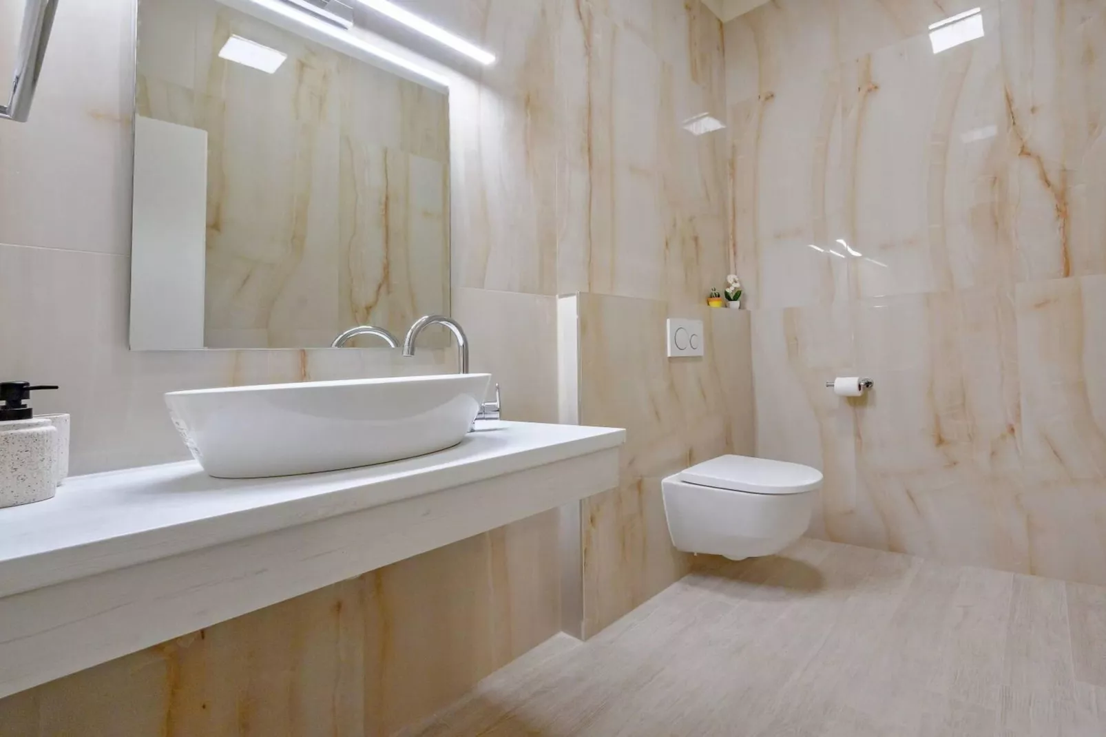 Luxury Seafront Villa Raquel Solta with Pool, Gym - Badkamer