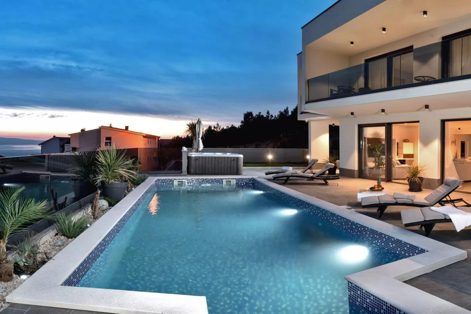 Luxury Villa Happiness Omis with Pool, Gym & Sauna - Zwembad